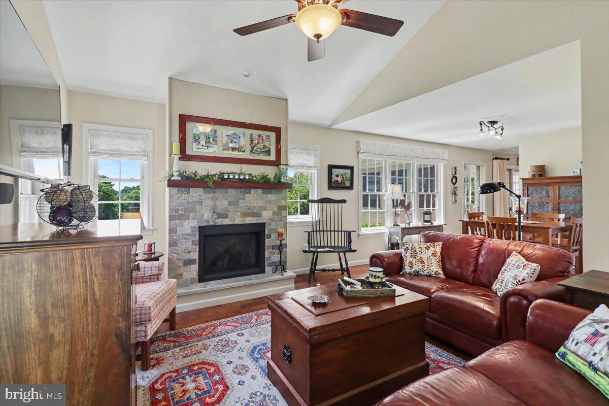 SUMMERFIELD AT ELVERSON - Residential