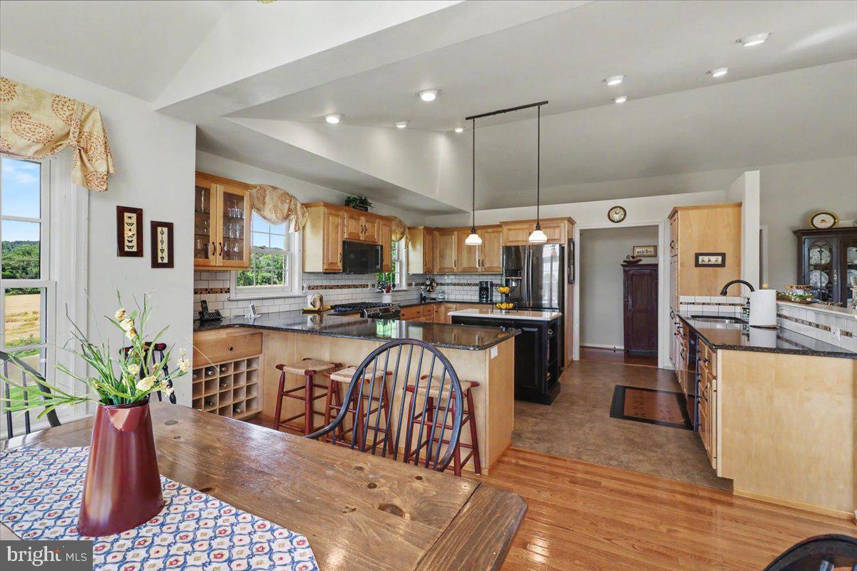 SUMMERFIELD AT ELVERSON - Residential