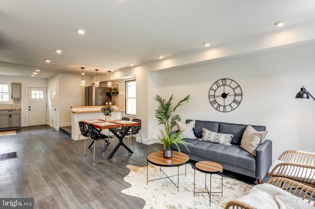 CABBAGE HILL - Residential