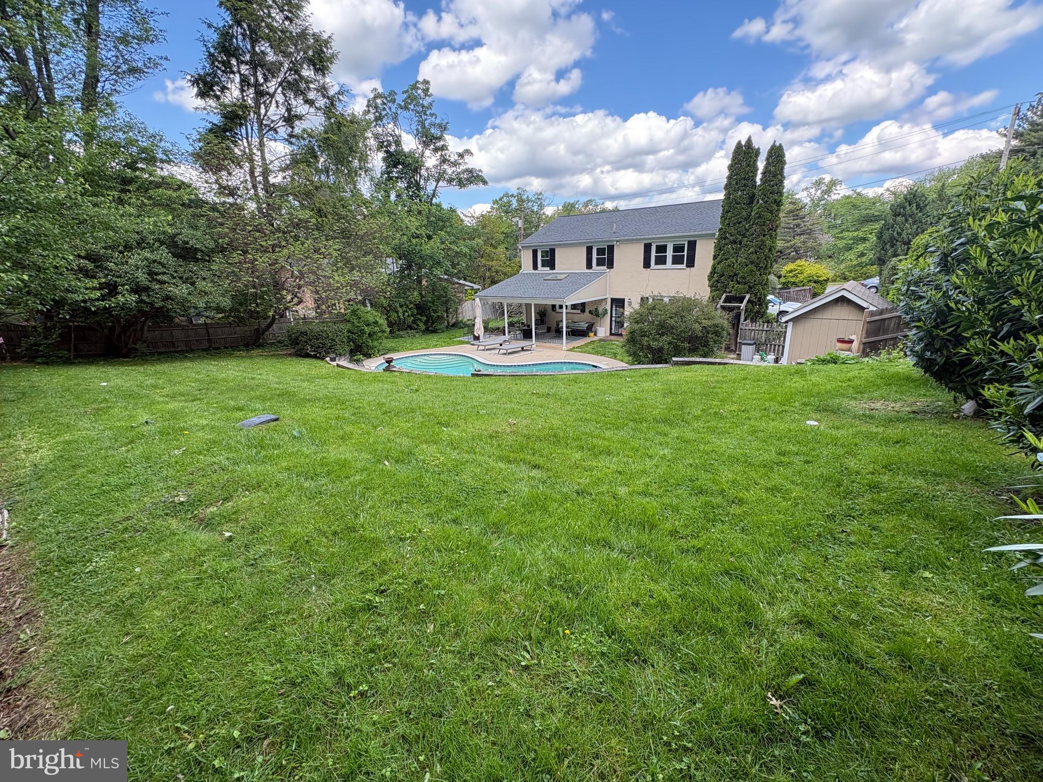 CHESTNUT HILL - Residential