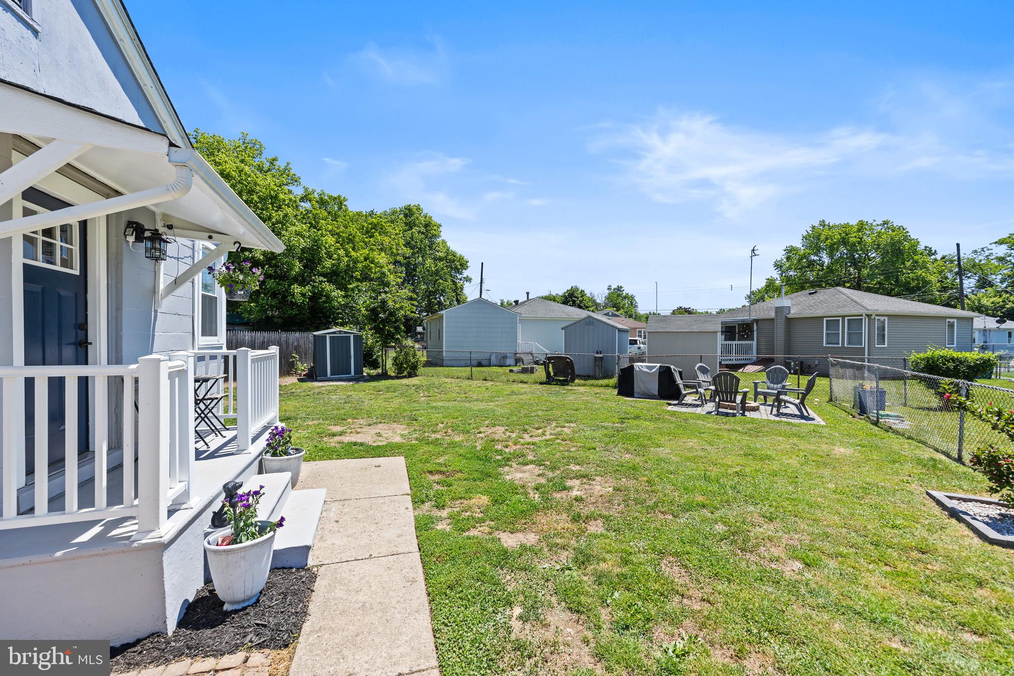GREEN LAWN PARK - Residential