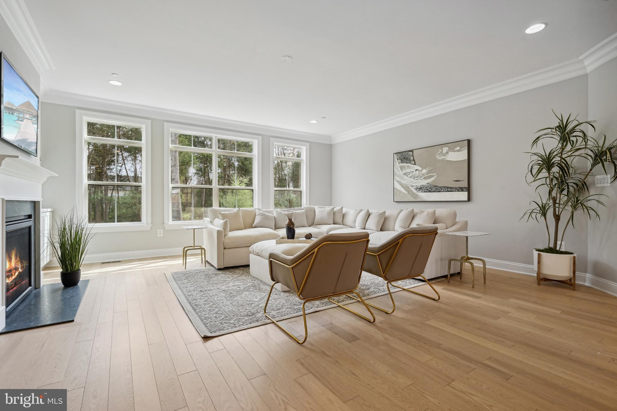 FOXWOOD CROSSING - Residential