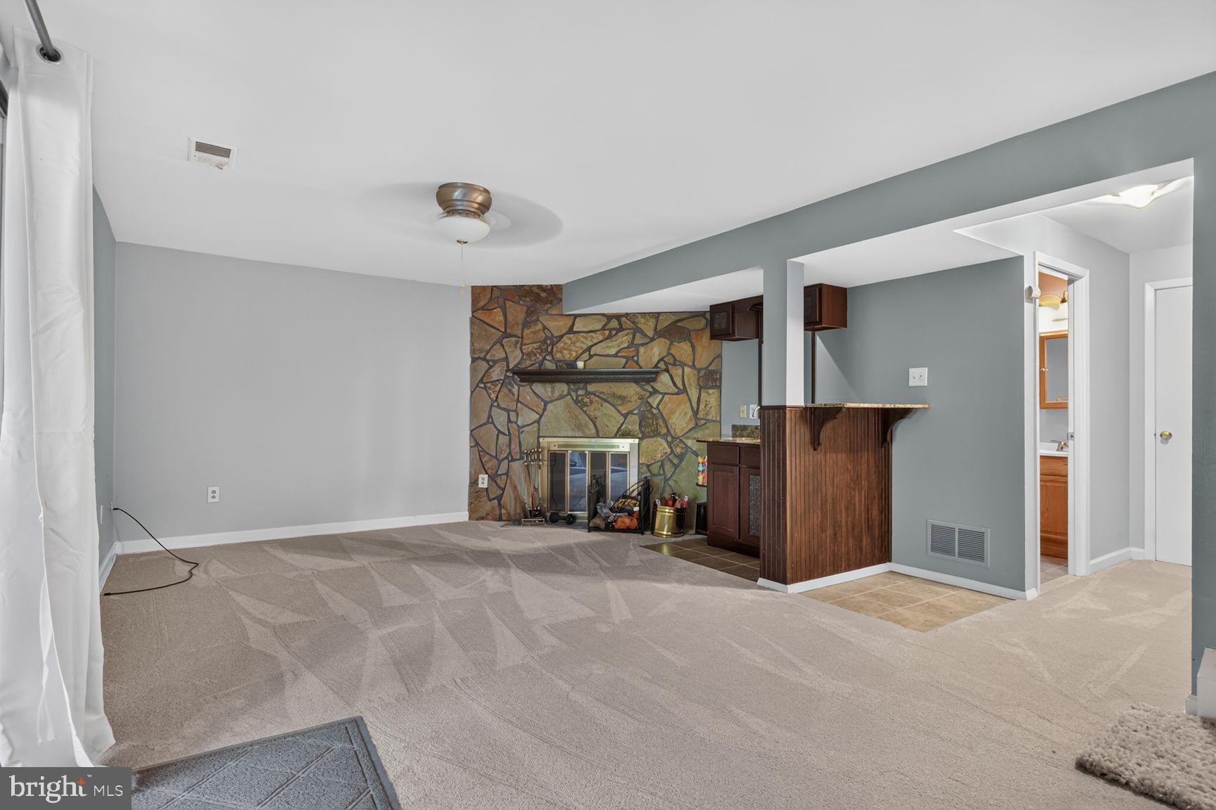 VILLAGE OF LONG REACH - Residential
