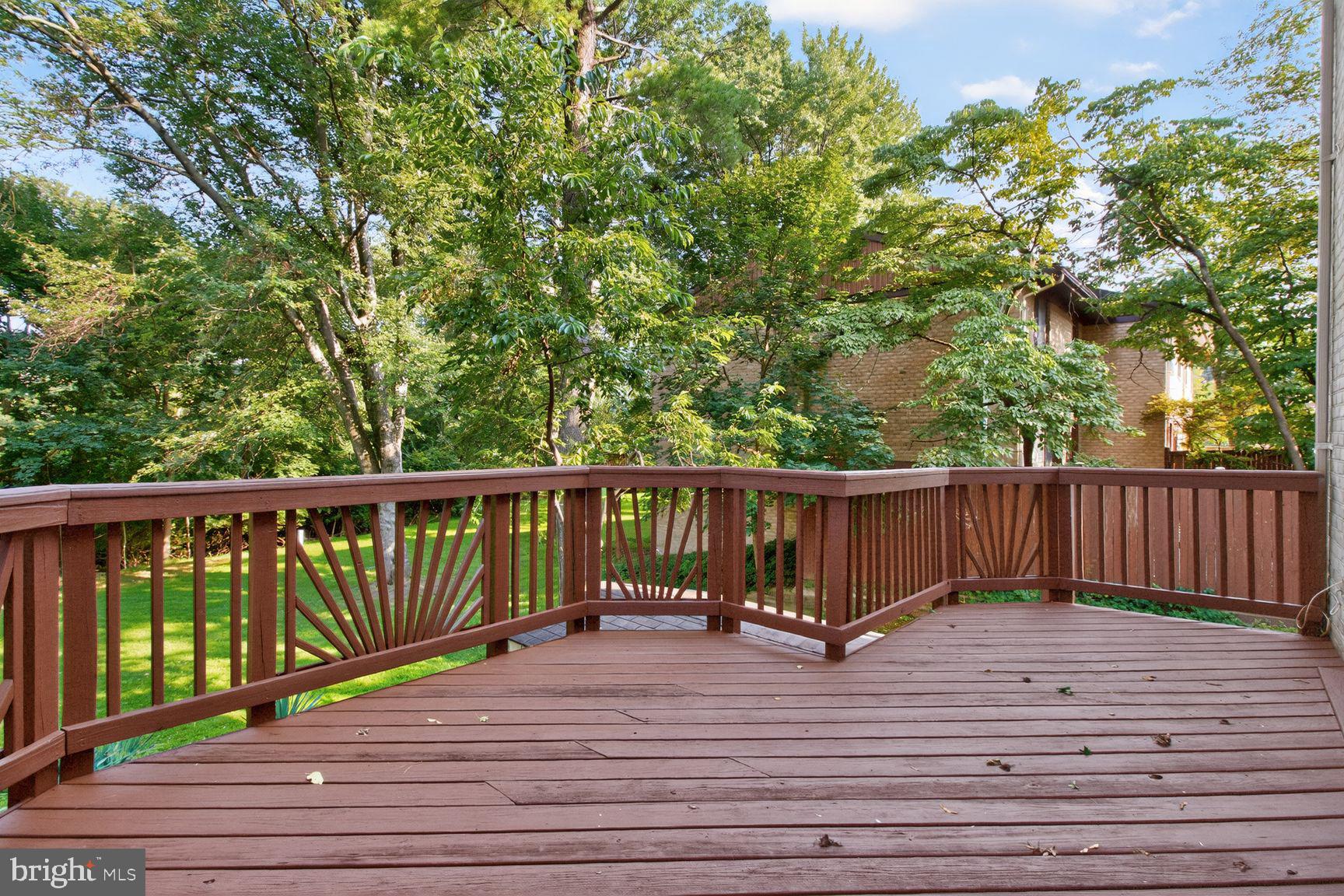 VILLAGE OF LONG REACH - Residential