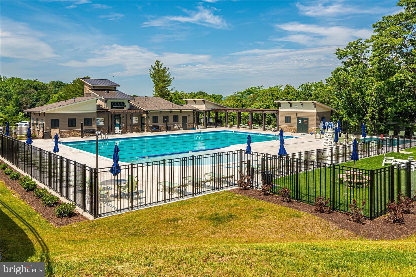 TALLYN RIDGE - Residential