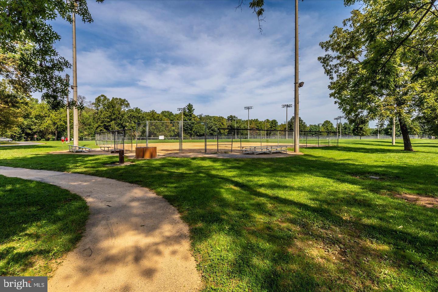 TALLYN RIDGE - Residential