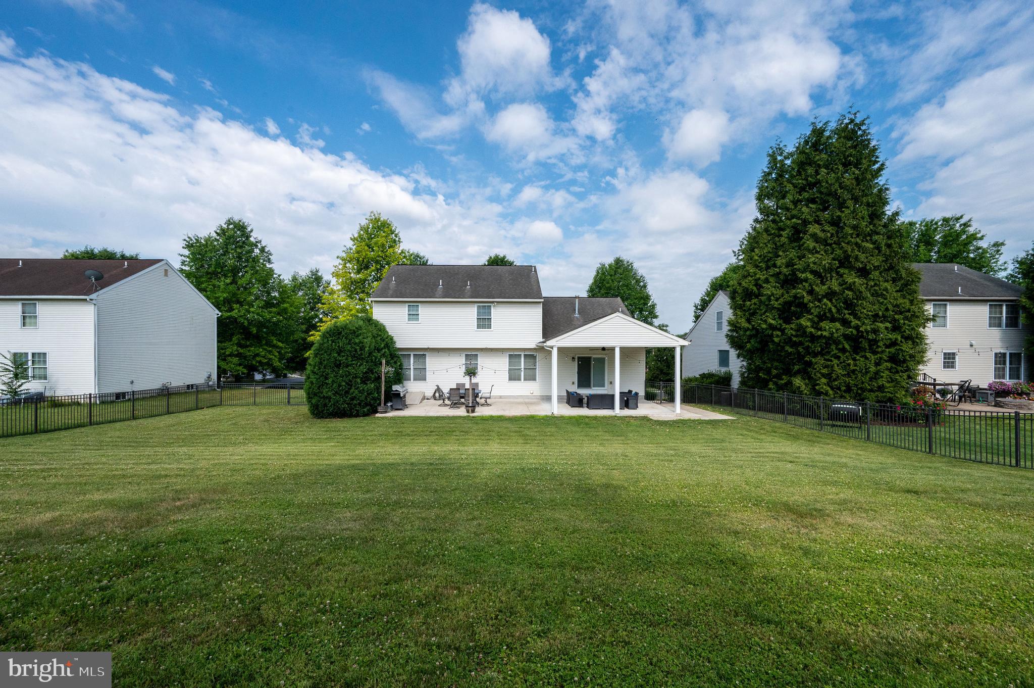 COLLEGE HILL - Residential