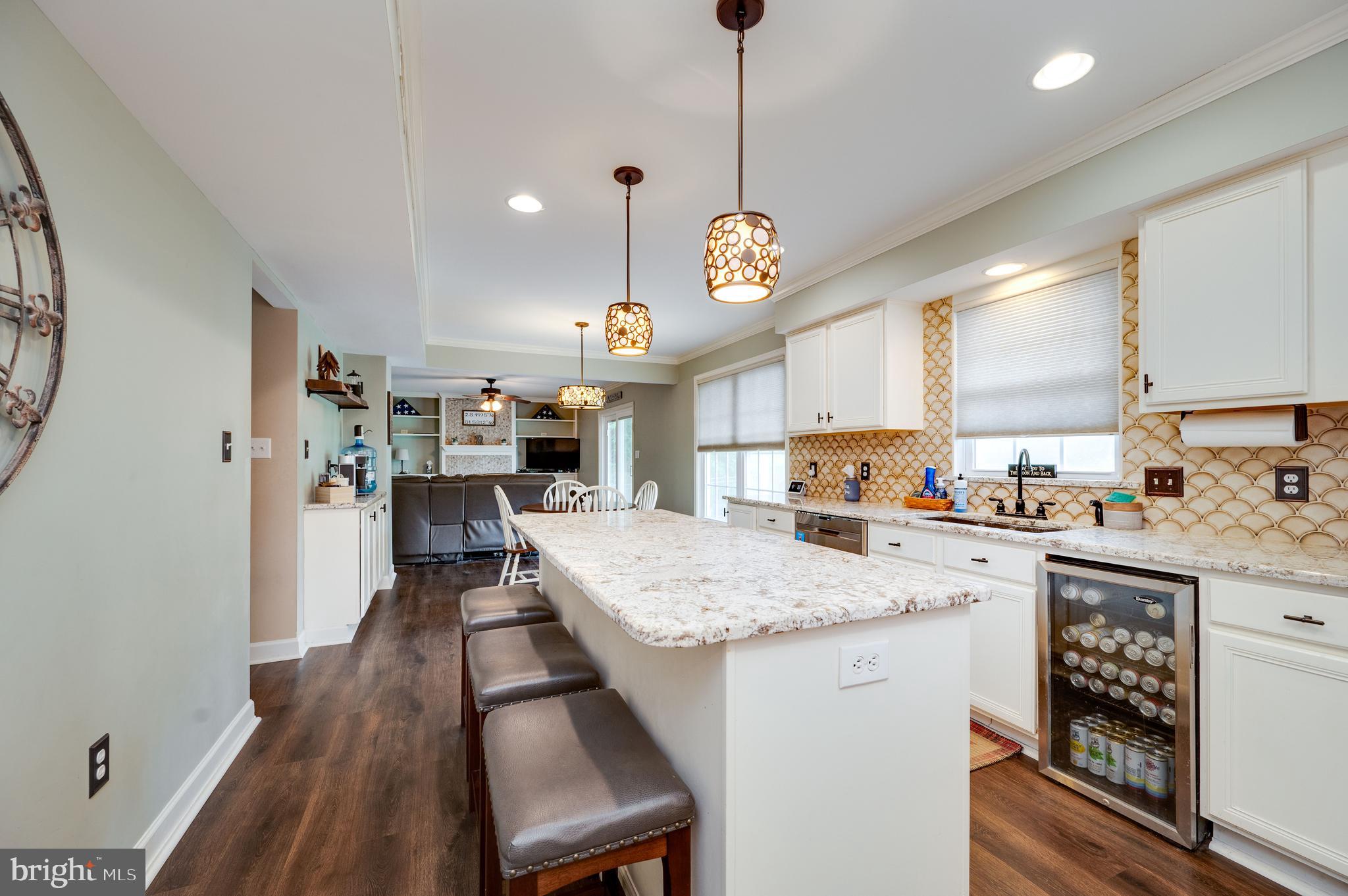COLLEGE HILL - Residential