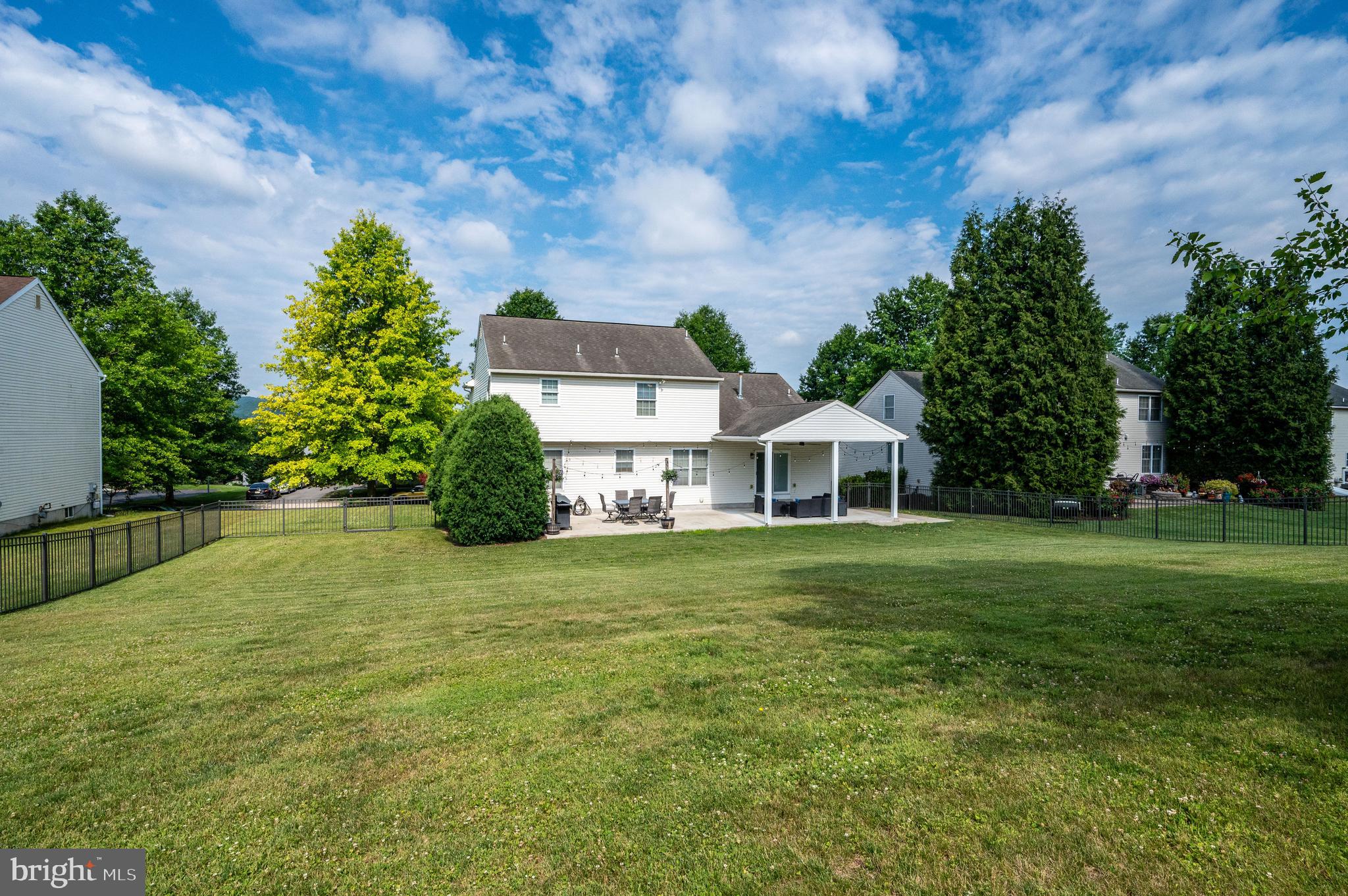 COLLEGE HILL - Residential