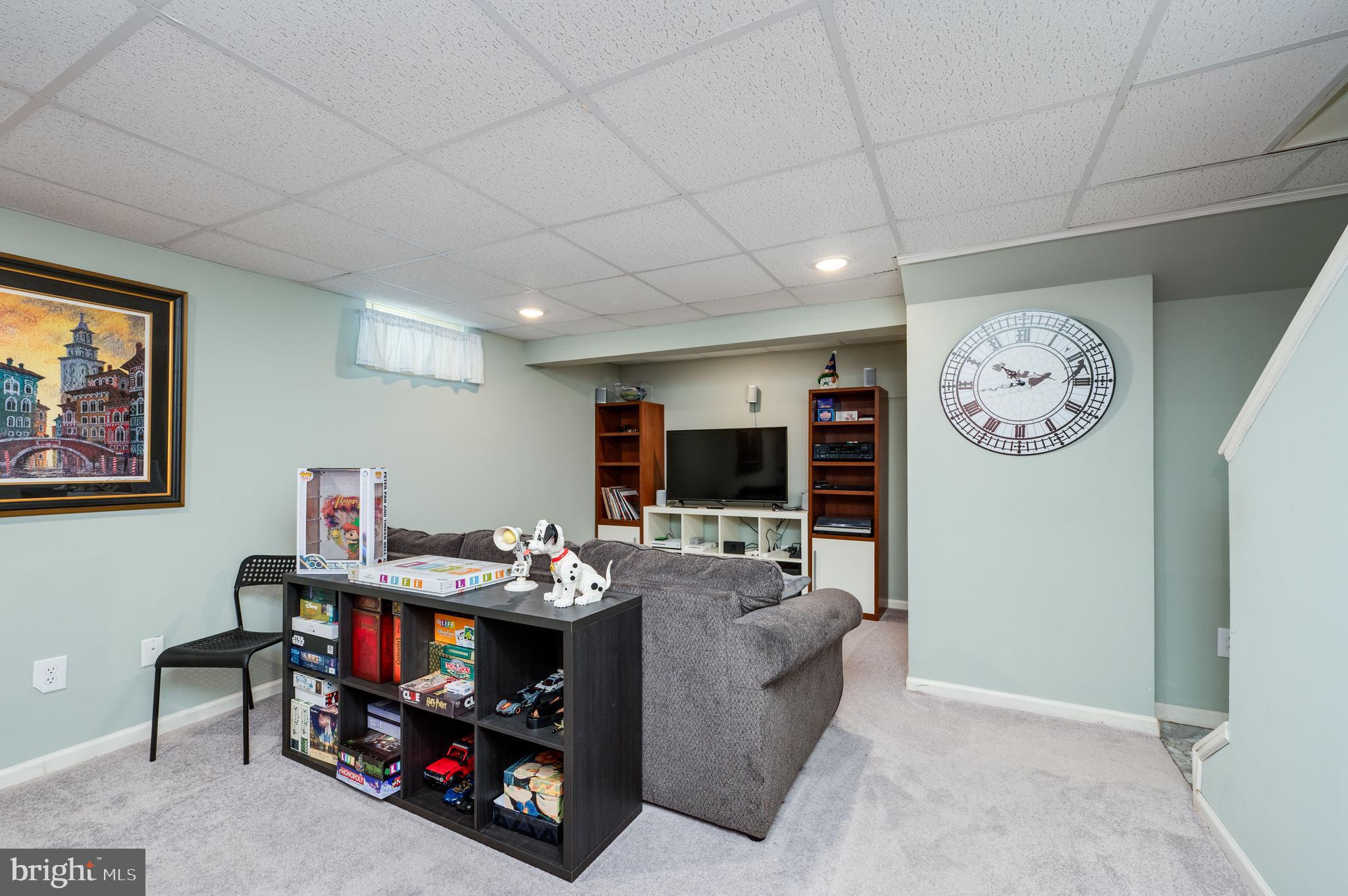COLLEGE HILL - Residential