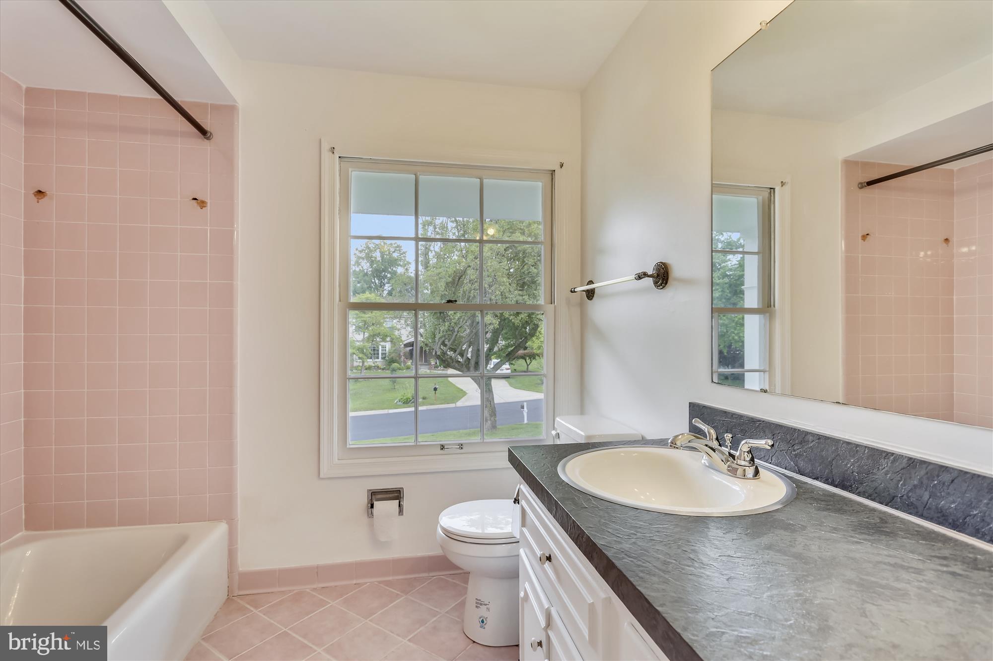 POTOMAC COMMONS - Residential