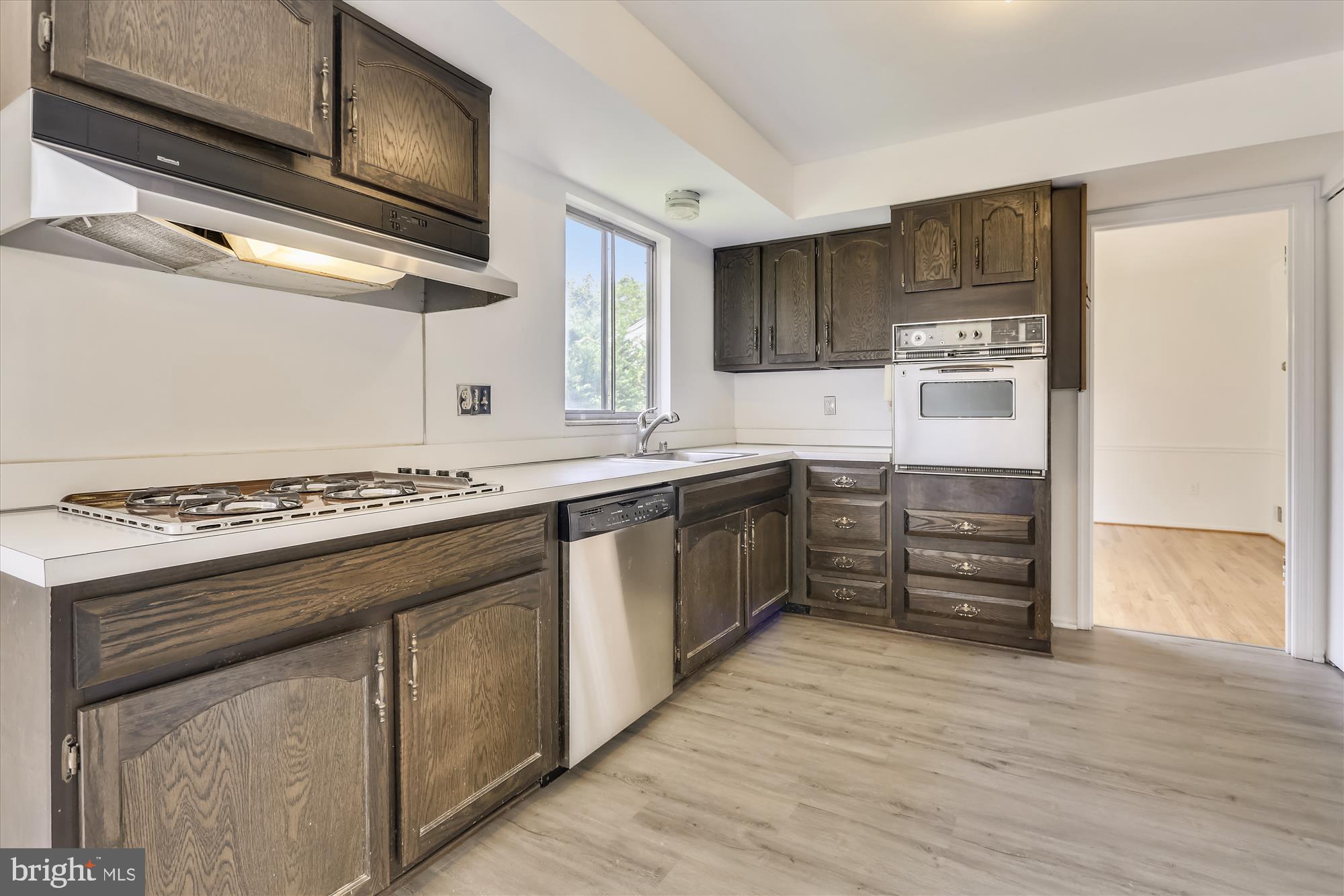 POTOMAC COMMONS - Residential