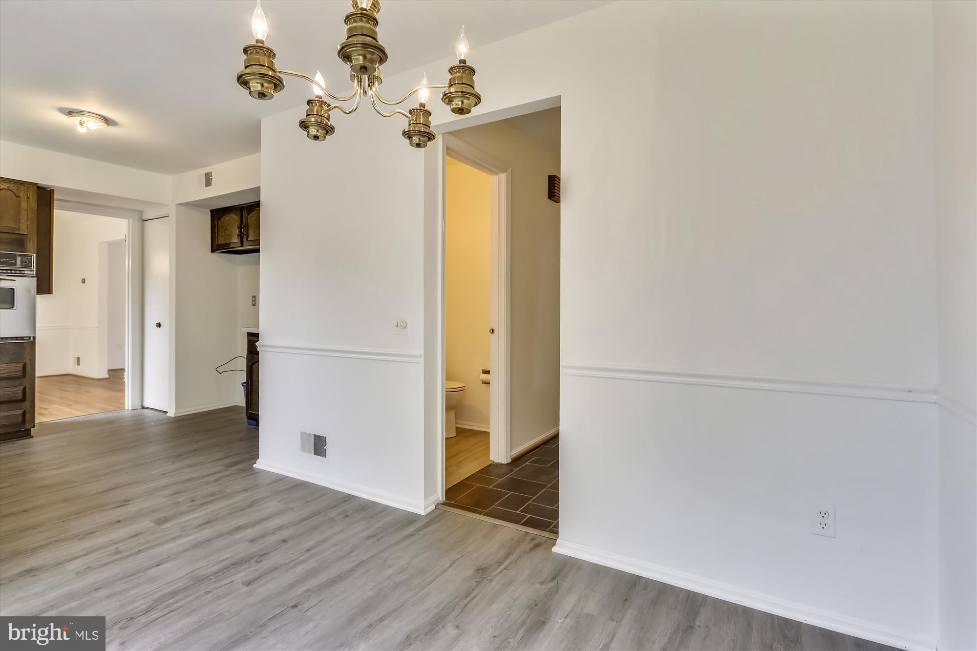 POTOMAC COMMONS - Residential