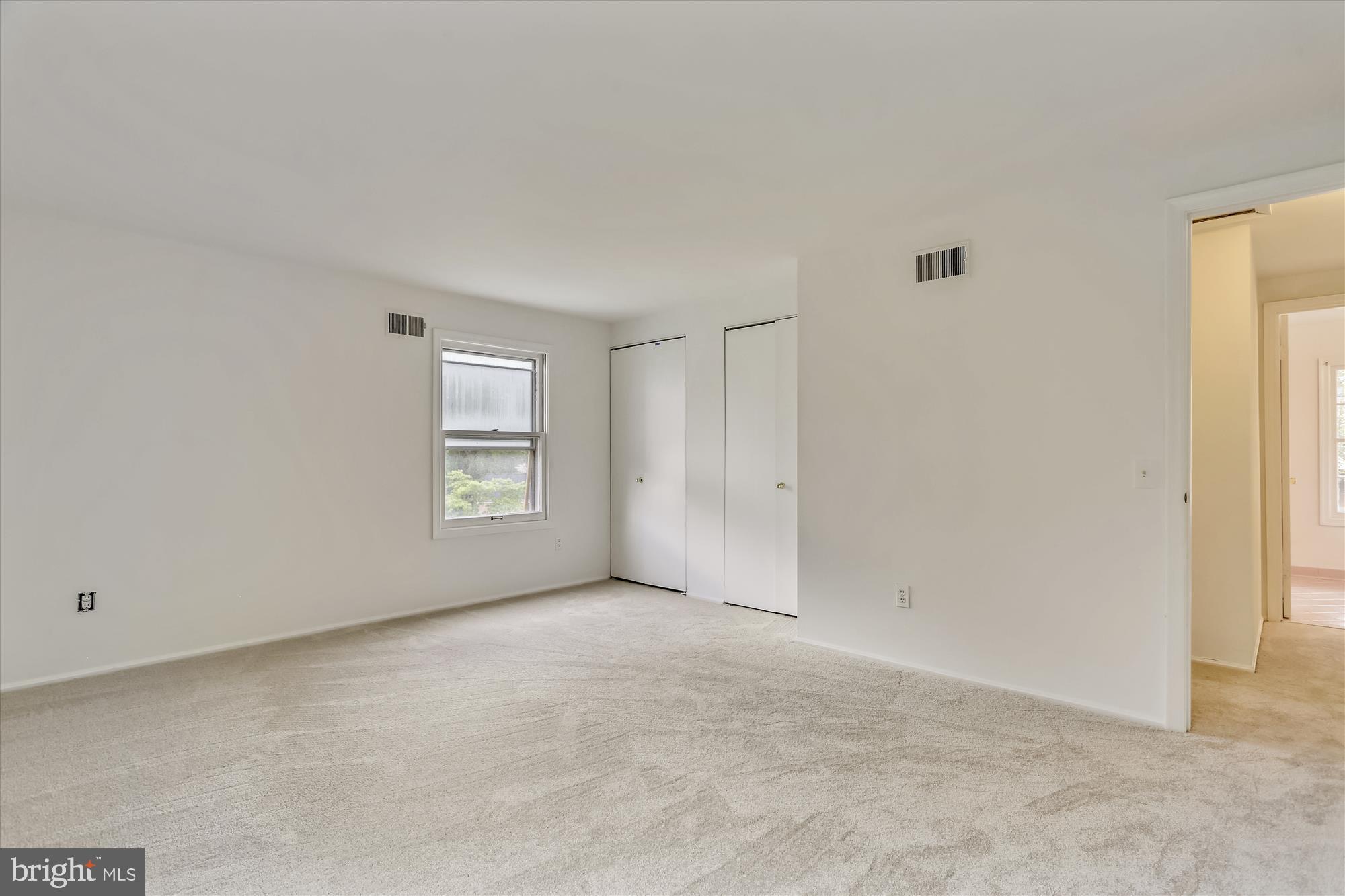 POTOMAC COMMONS - Residential