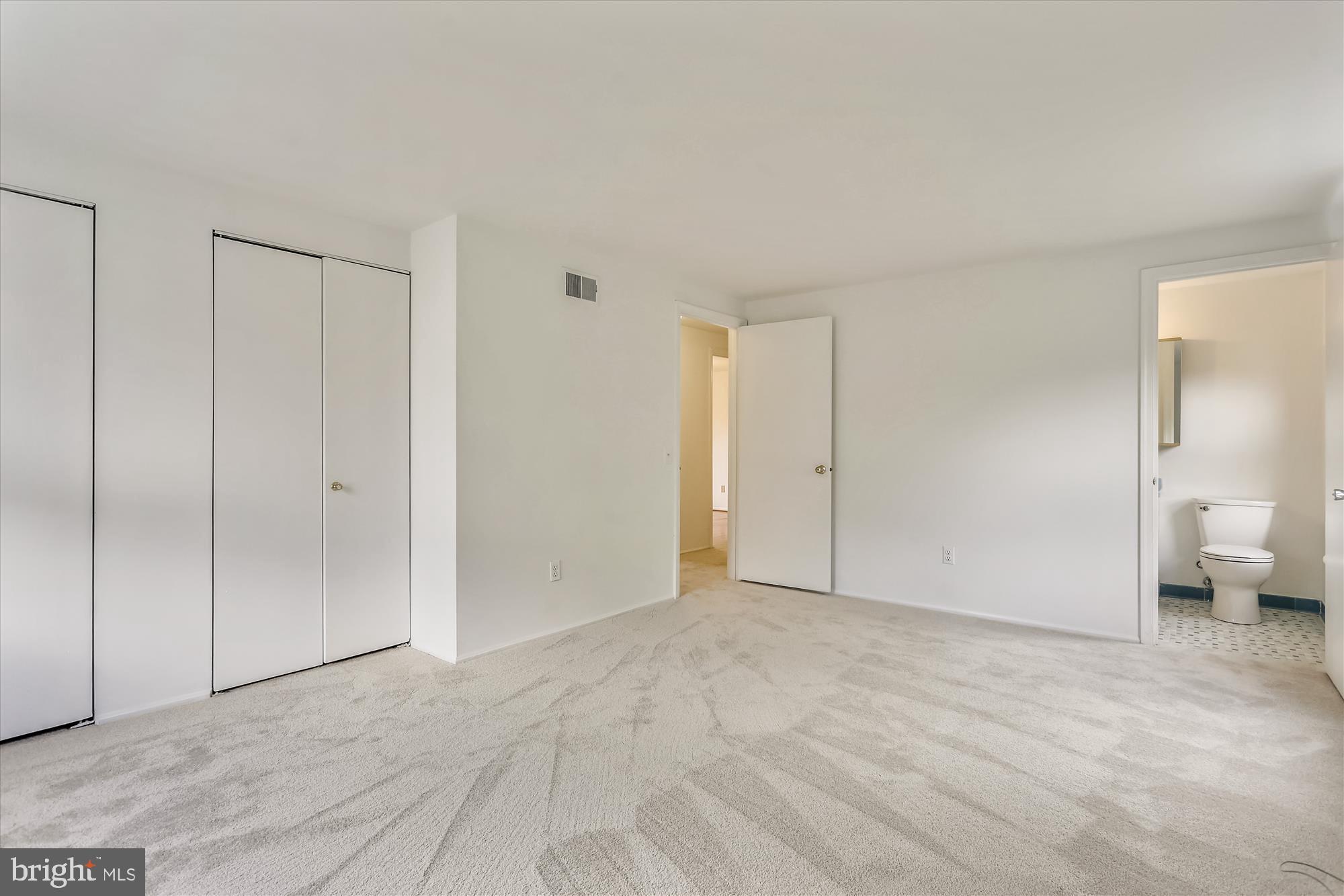 POTOMAC COMMONS - Residential