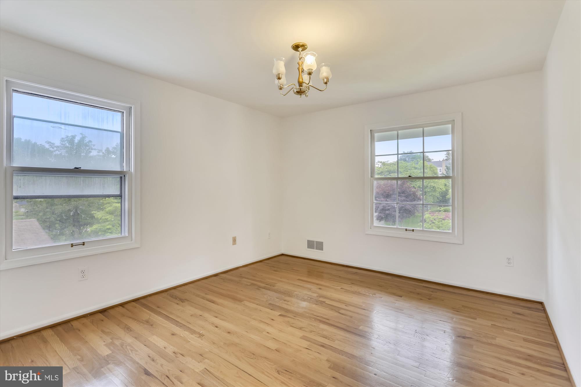 POTOMAC COMMONS - Residential