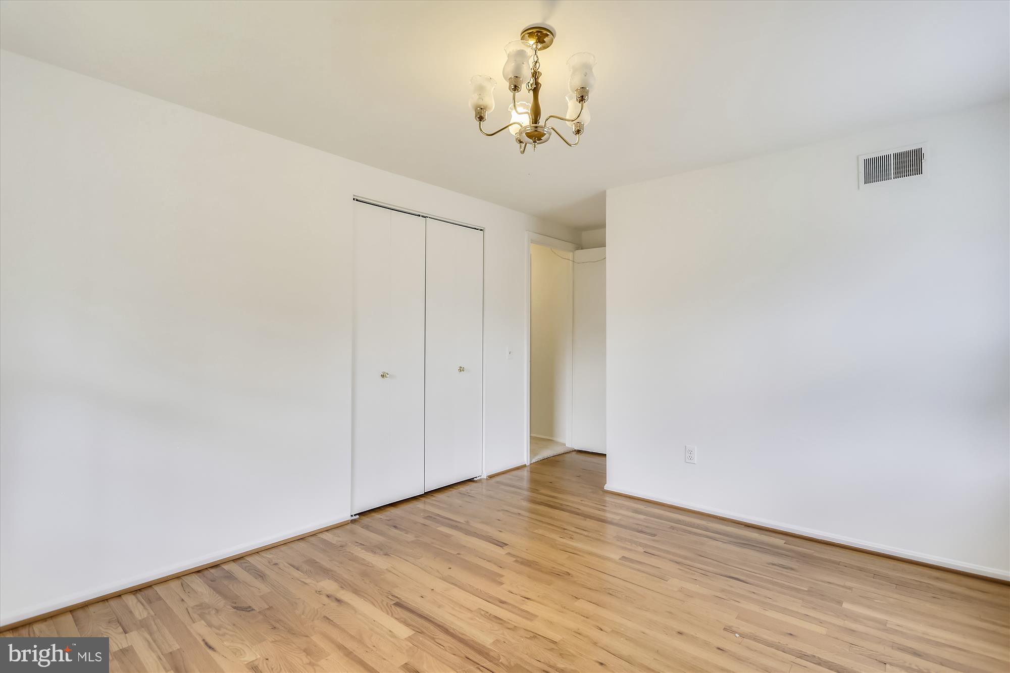 POTOMAC COMMONS - Residential