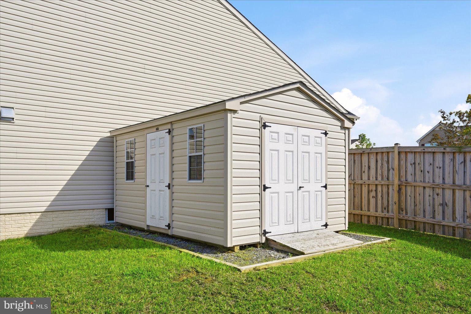 MEADOWS EDGE - Residential