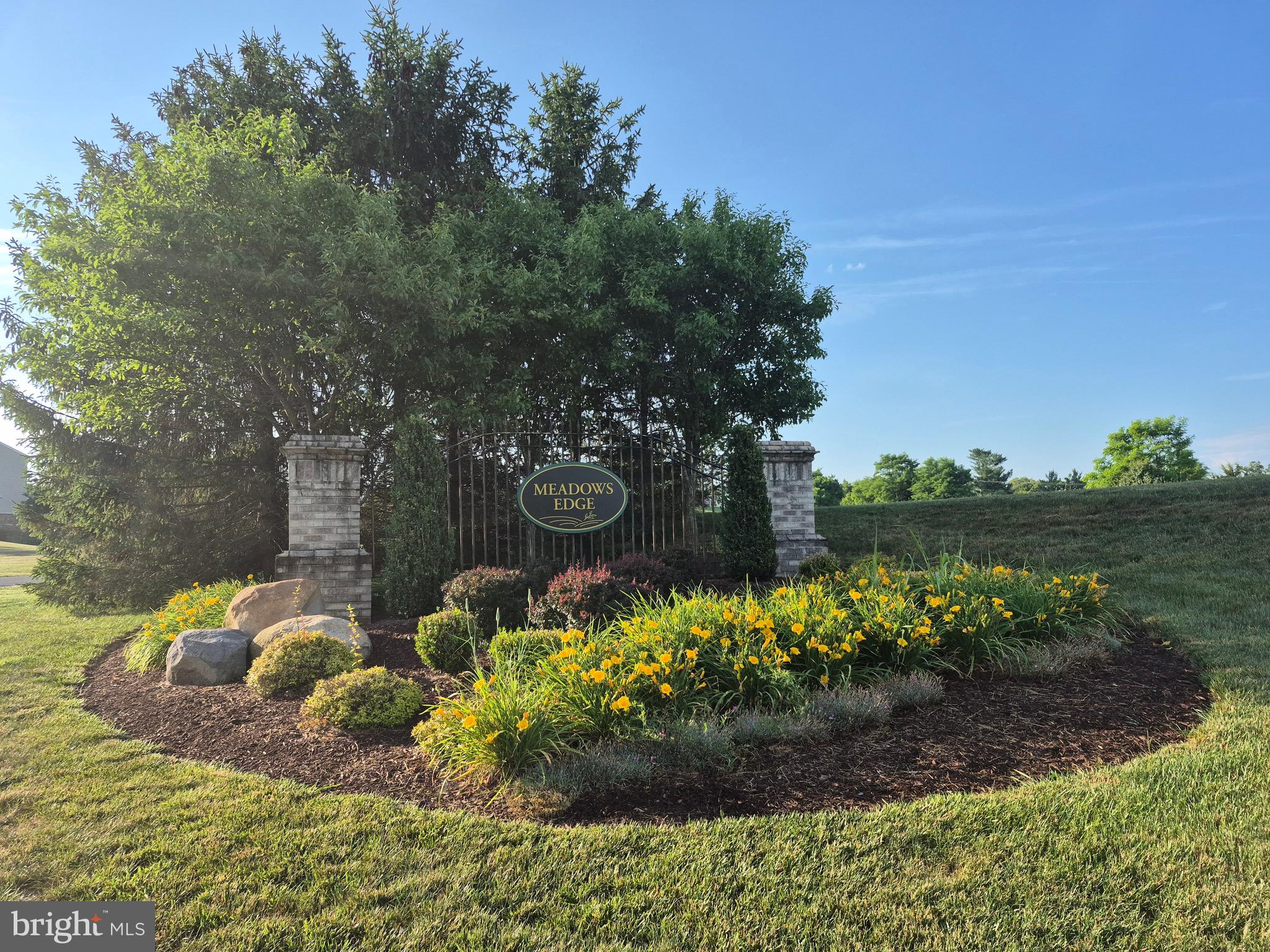 MEADOWS EDGE - Residential