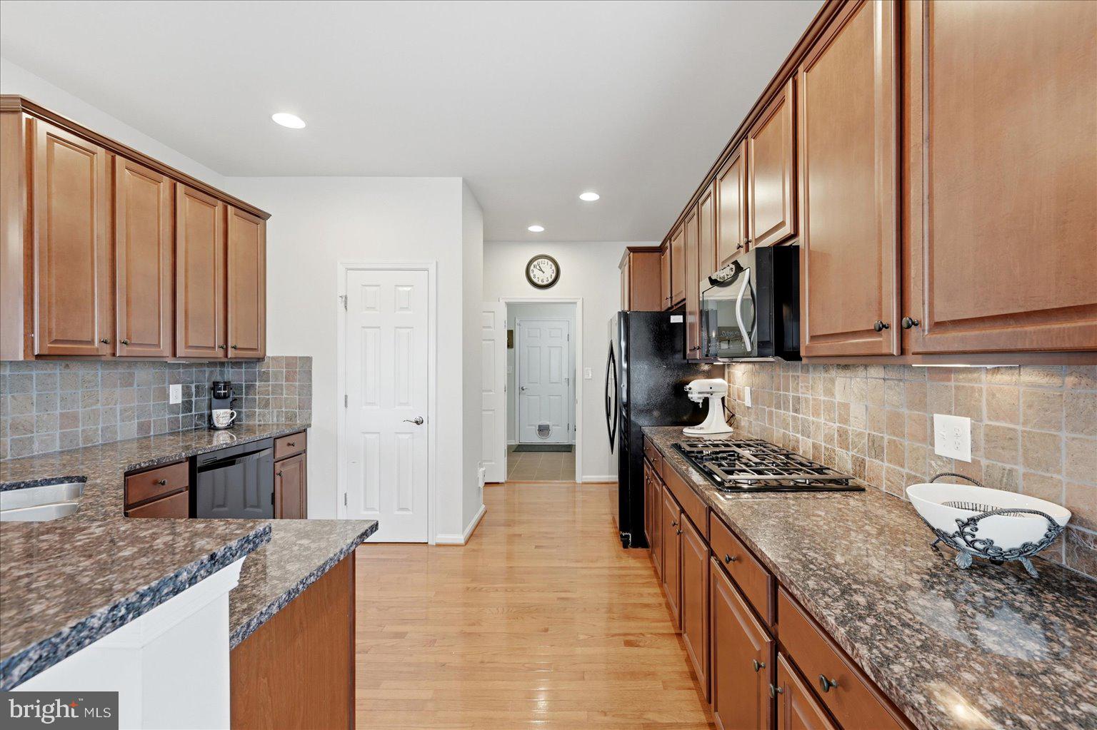 MEADOWS EDGE - Residential