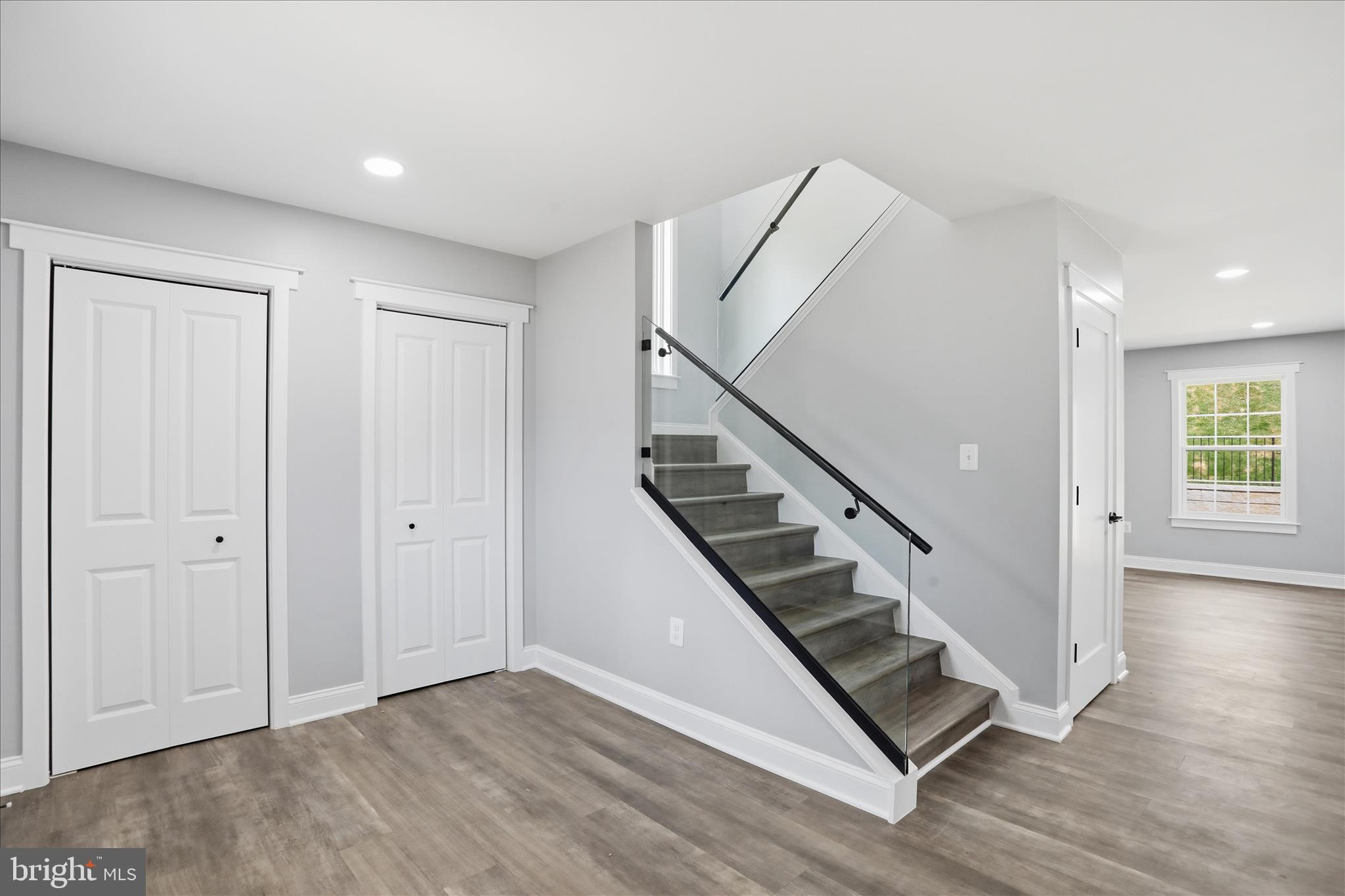 WARREN E CARSON EST - Residential