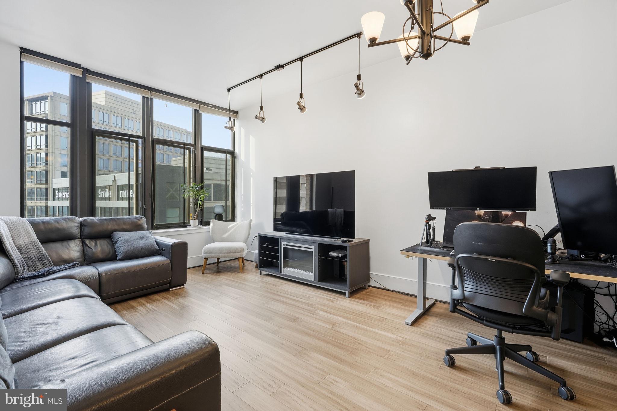 CHEVY CHASE - Residential