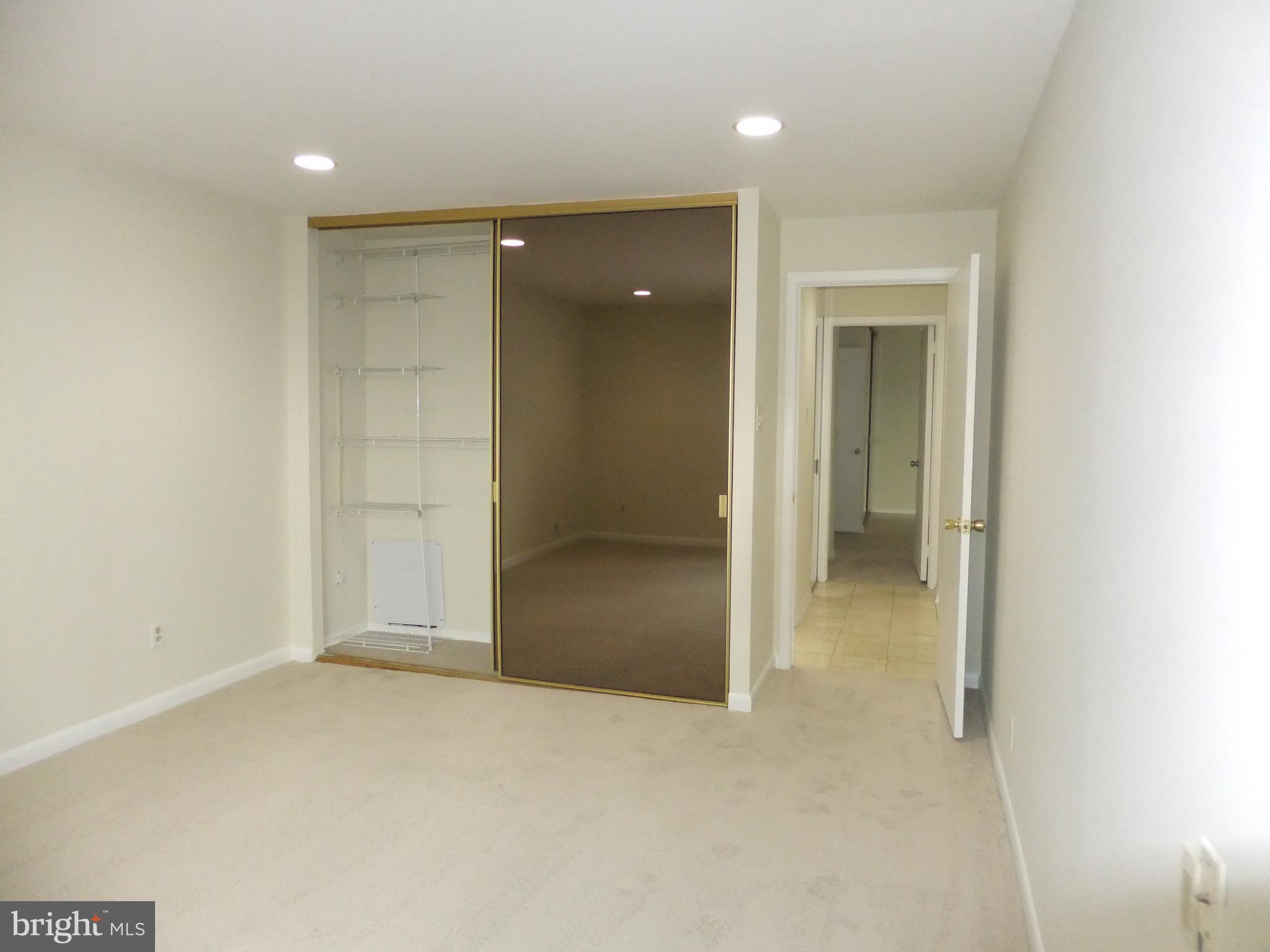 OAK HILL - Residential