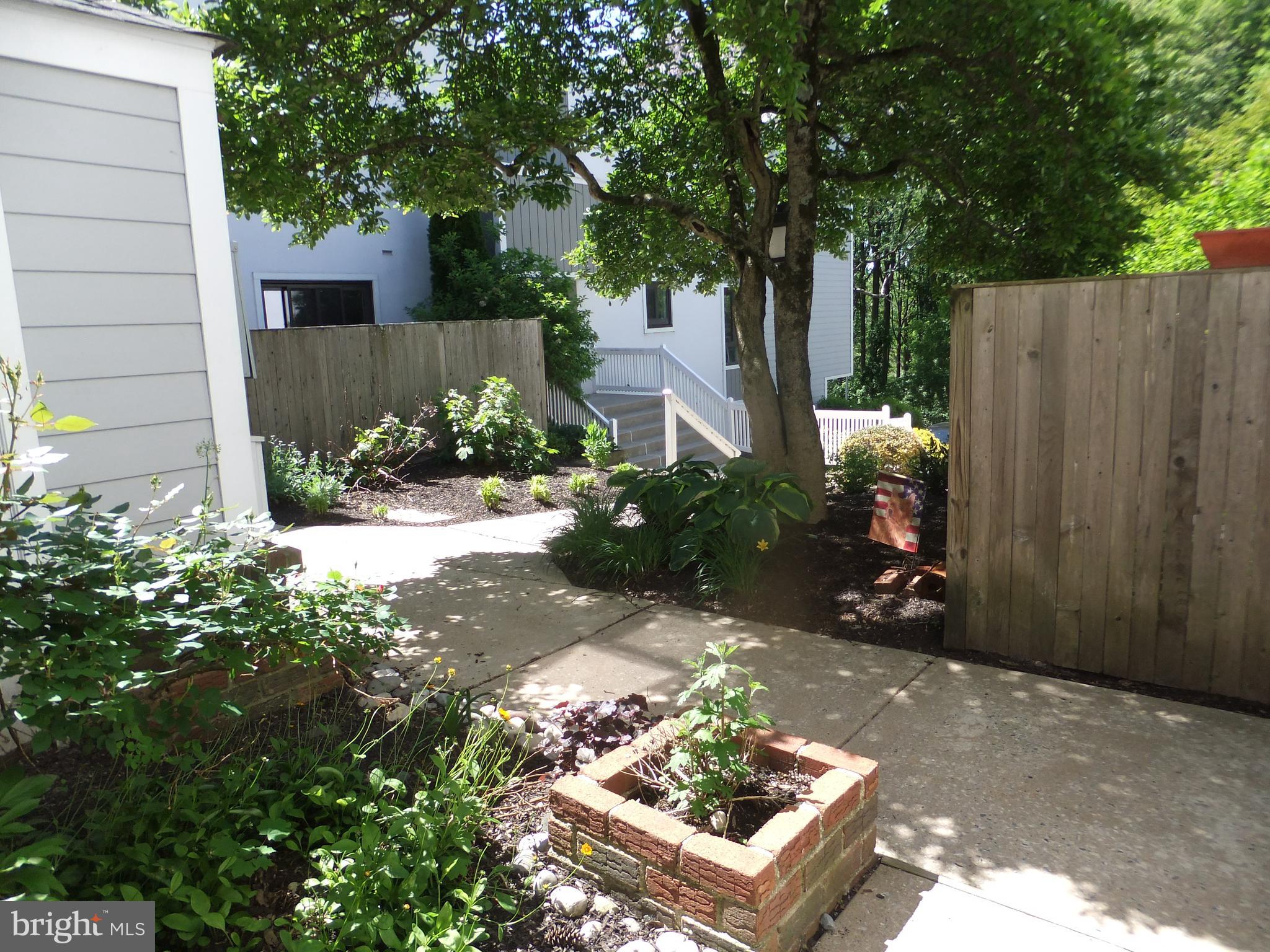 OAK HILL - Residential