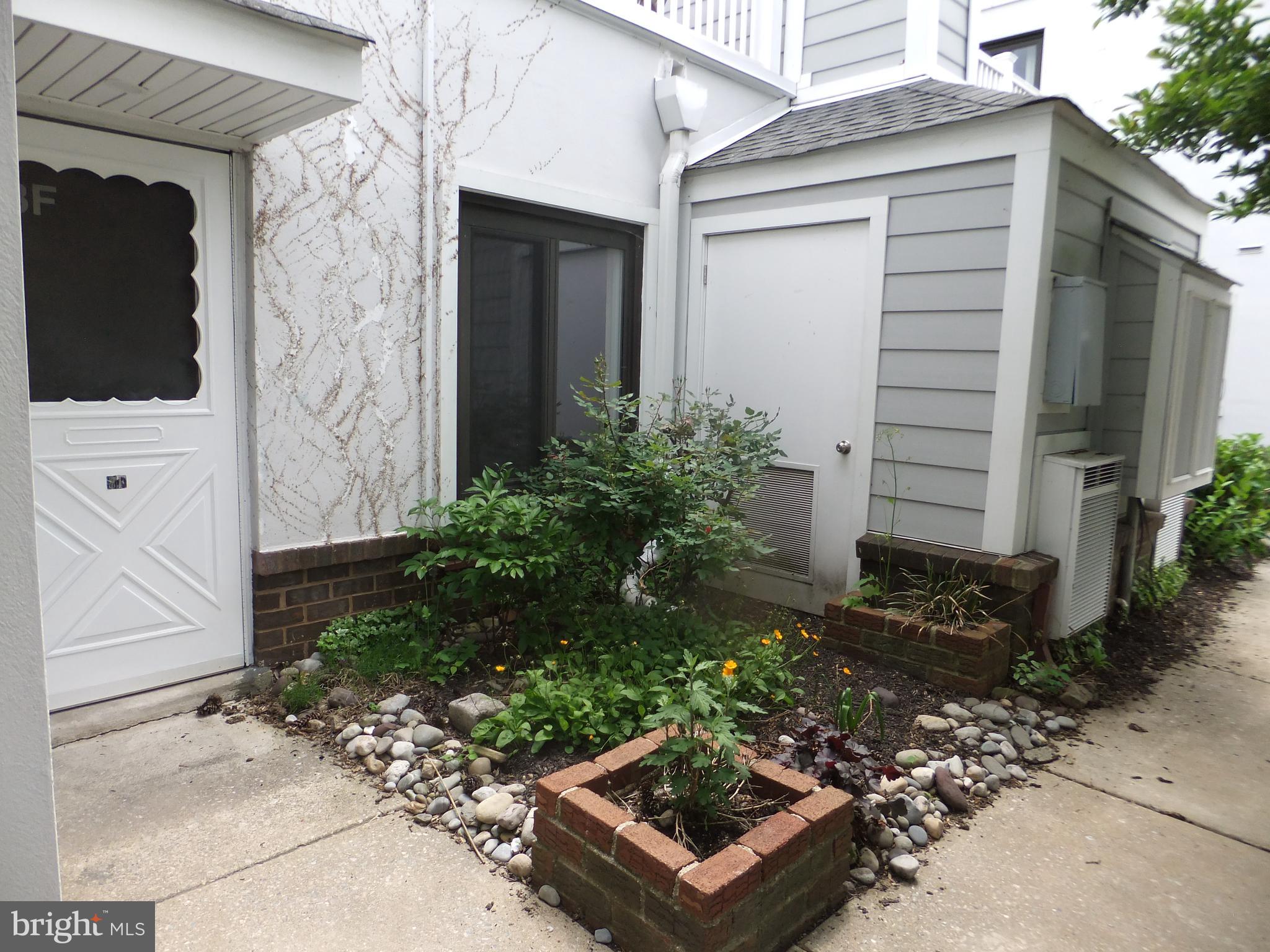 OAK HILL - Residential