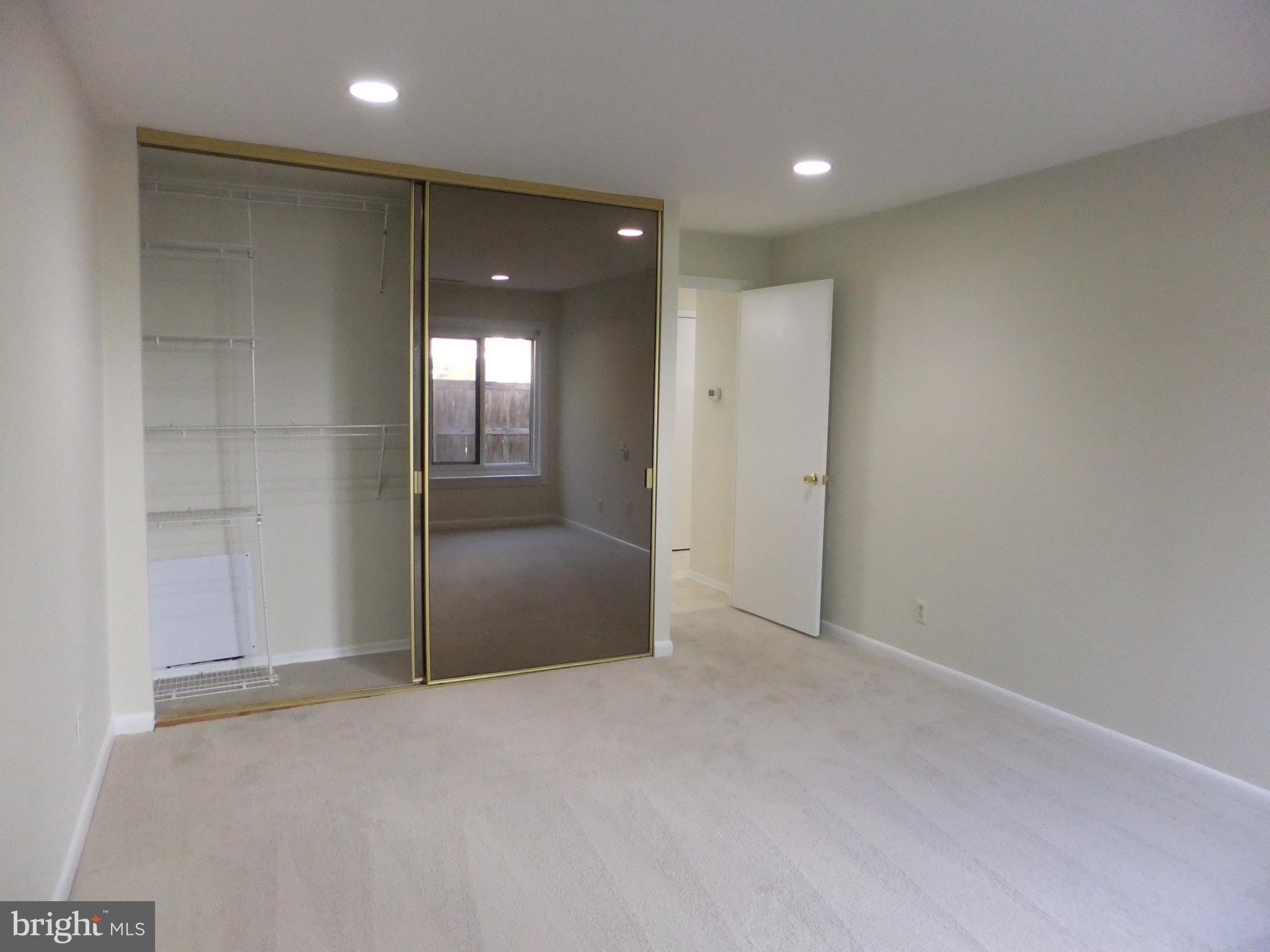OAK HILL - Residential