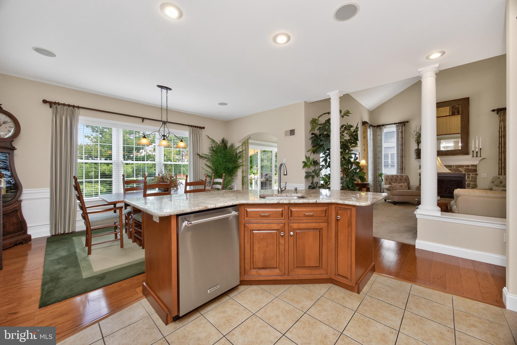 THE WOODS AT ROCK RAYMOND - Residential