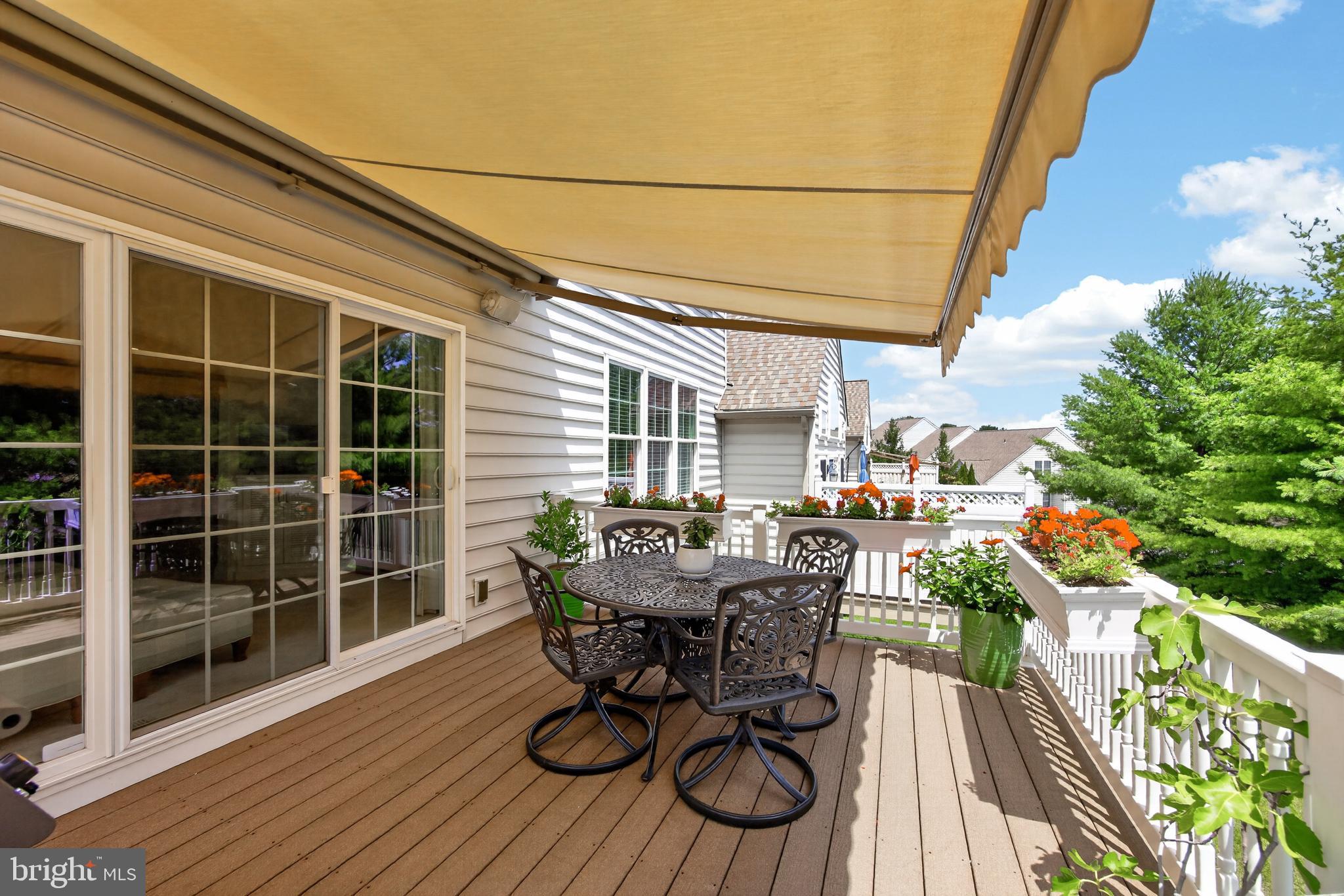 THE WOODS AT ROCK RAYMOND - Residential