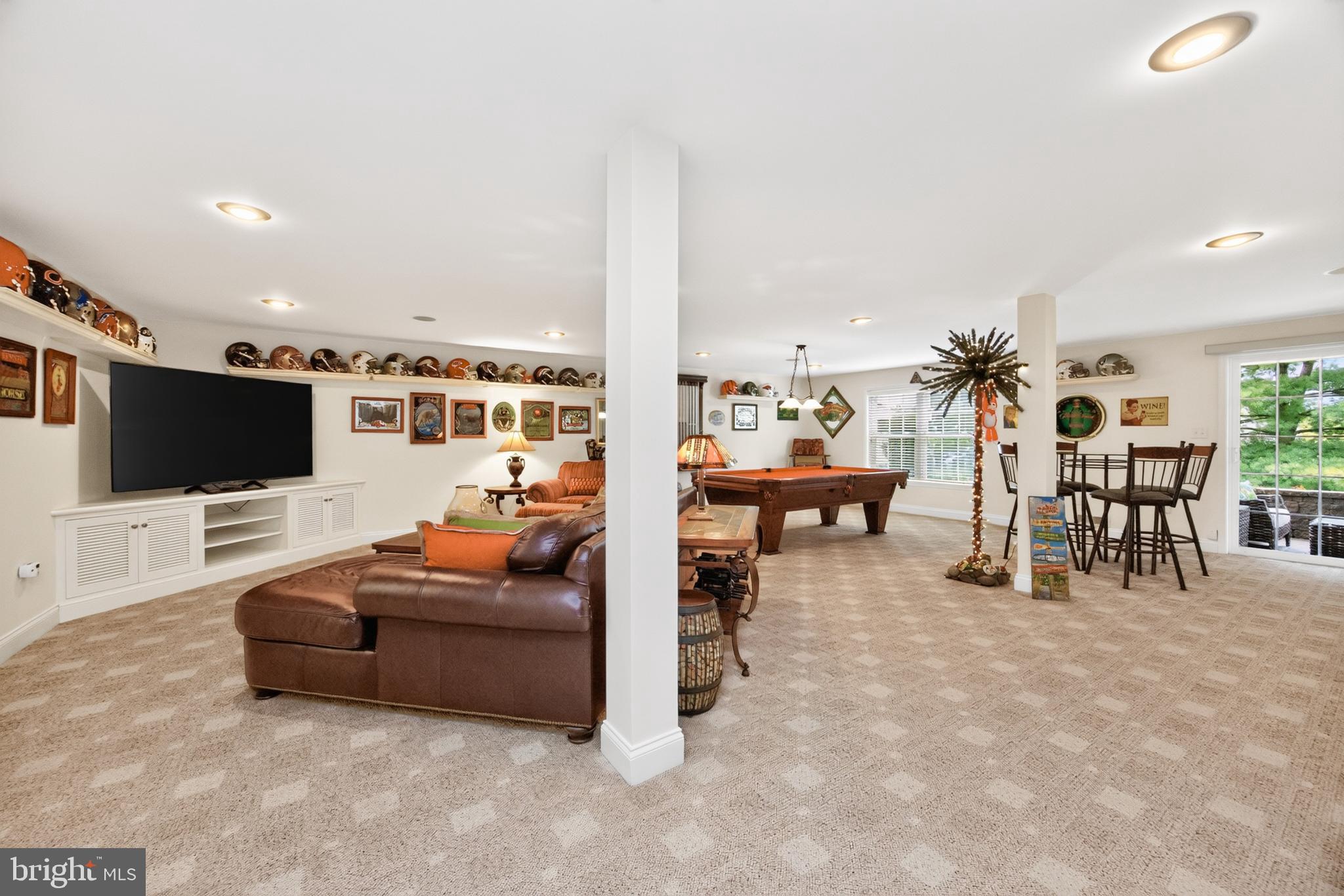 THE WOODS AT ROCK RAYMOND - Residential