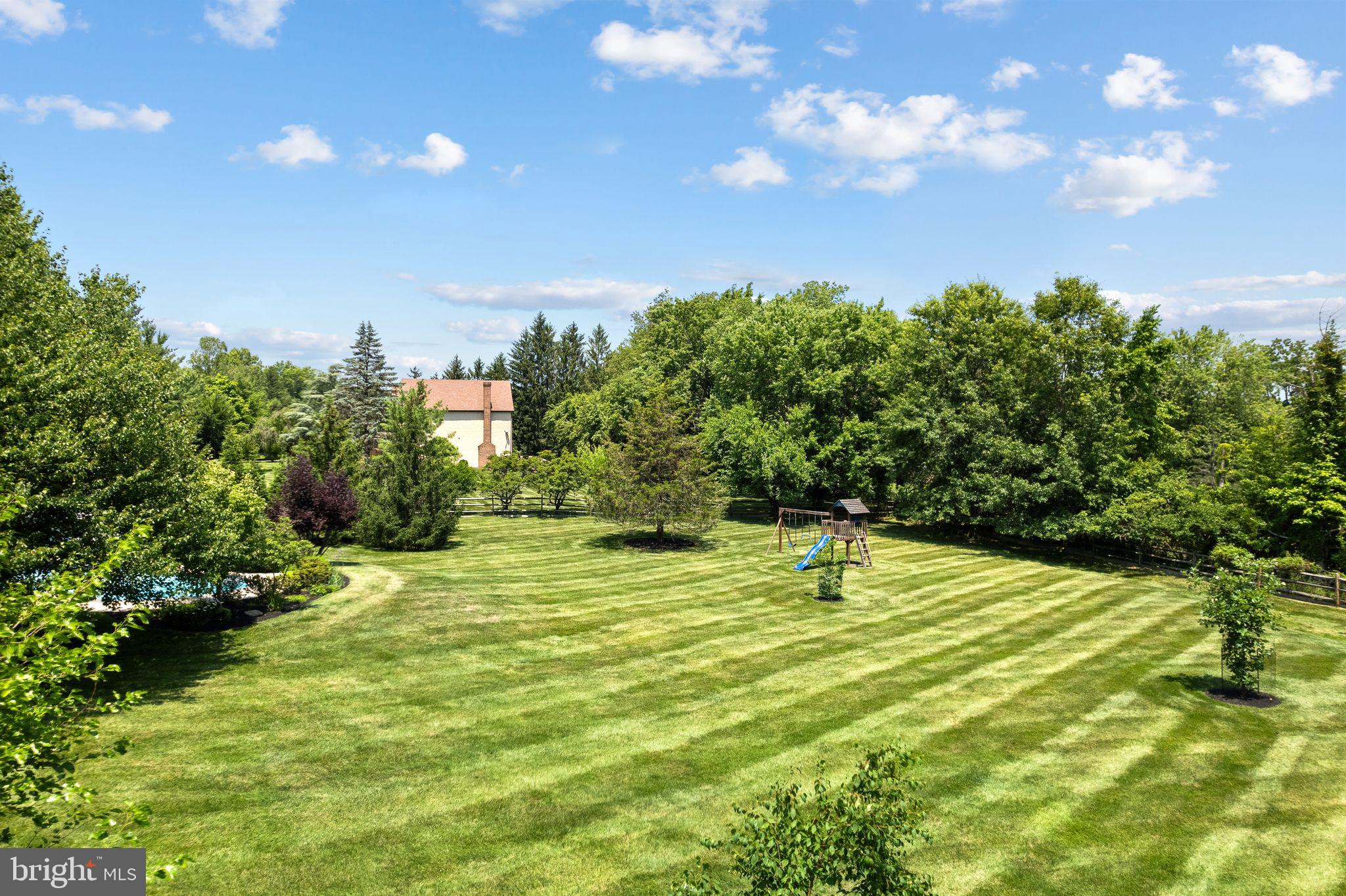 GWYNEDD KNOLL - Residential