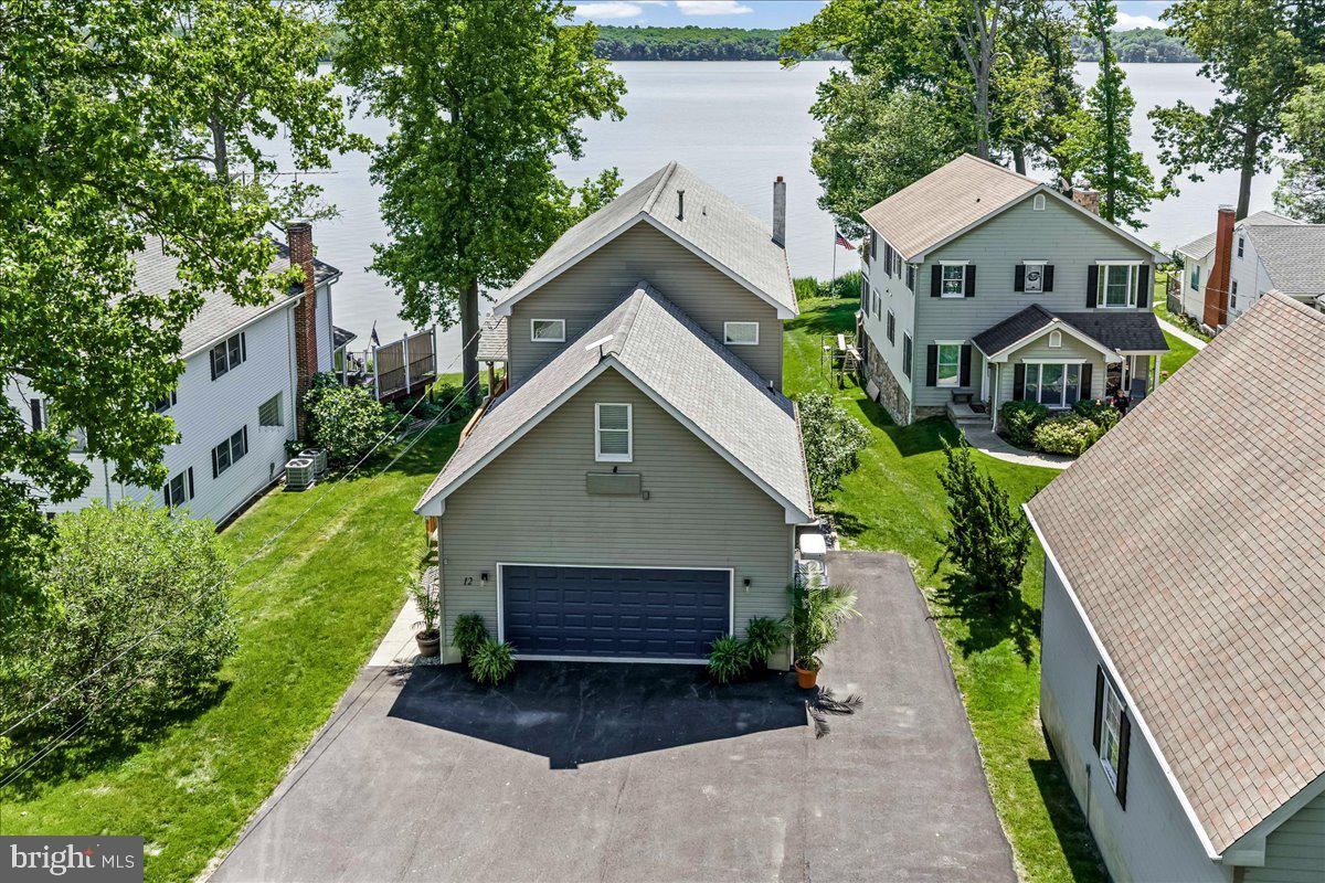 ELKMORE - Residential