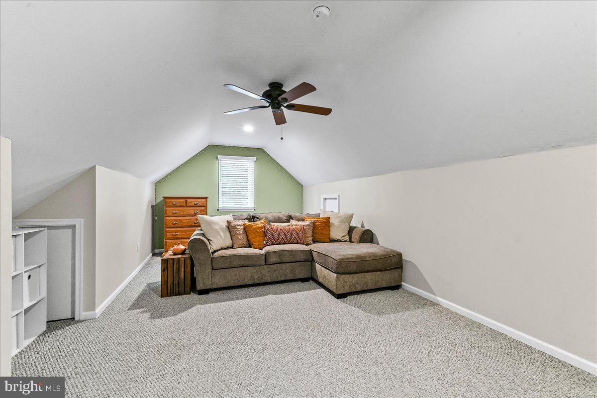 ELKMORE - Residential