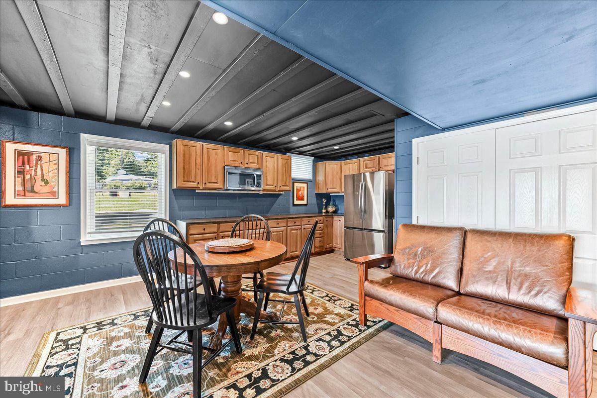 ELKMORE - Residential