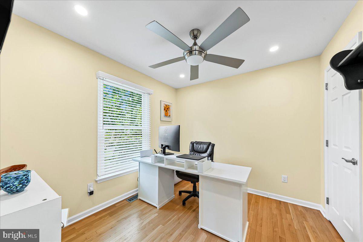 ELKMORE - Residential