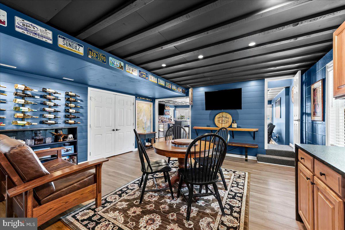 ELKMORE - Residential
