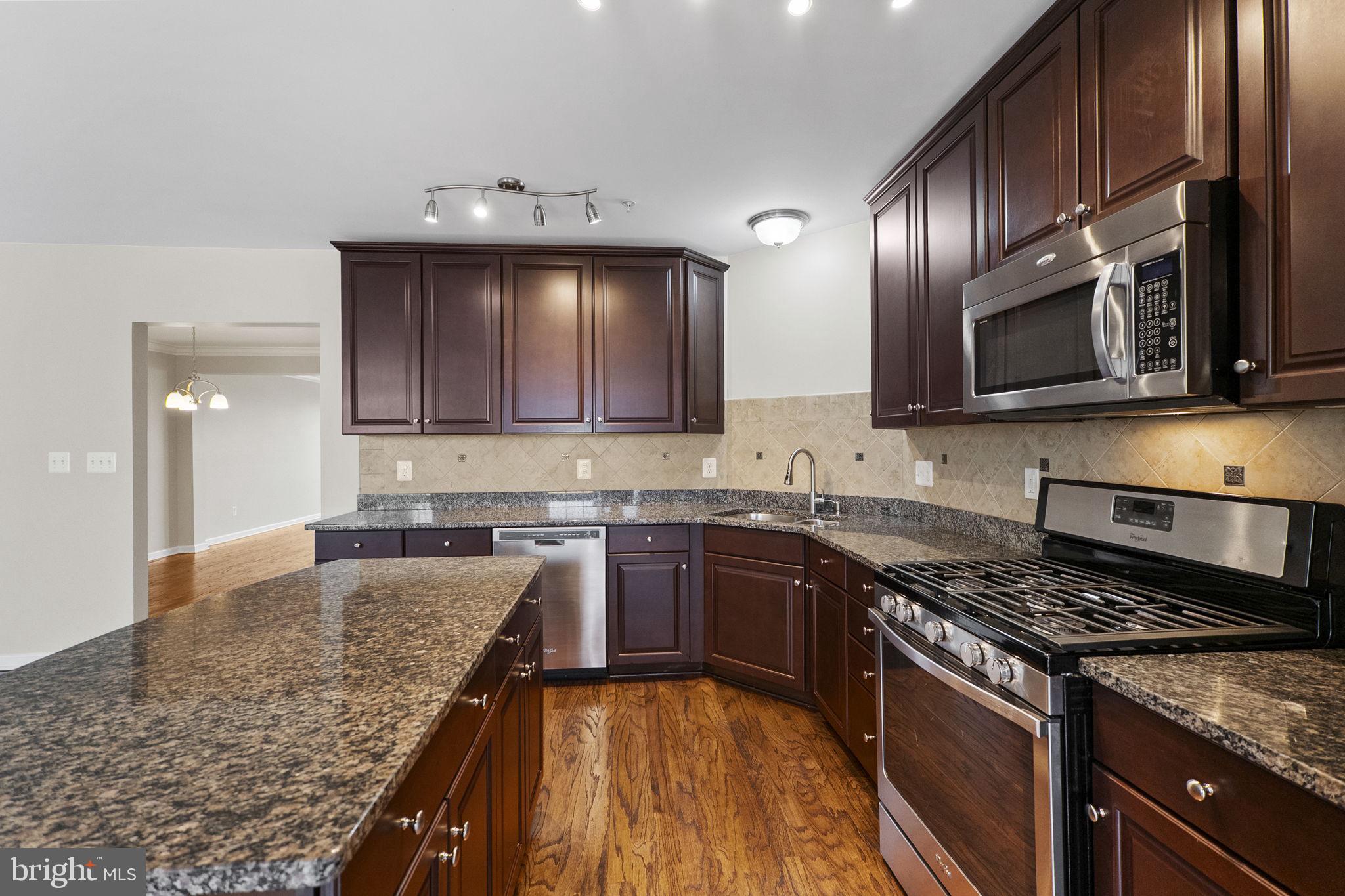 ARORA HILLS - Residential