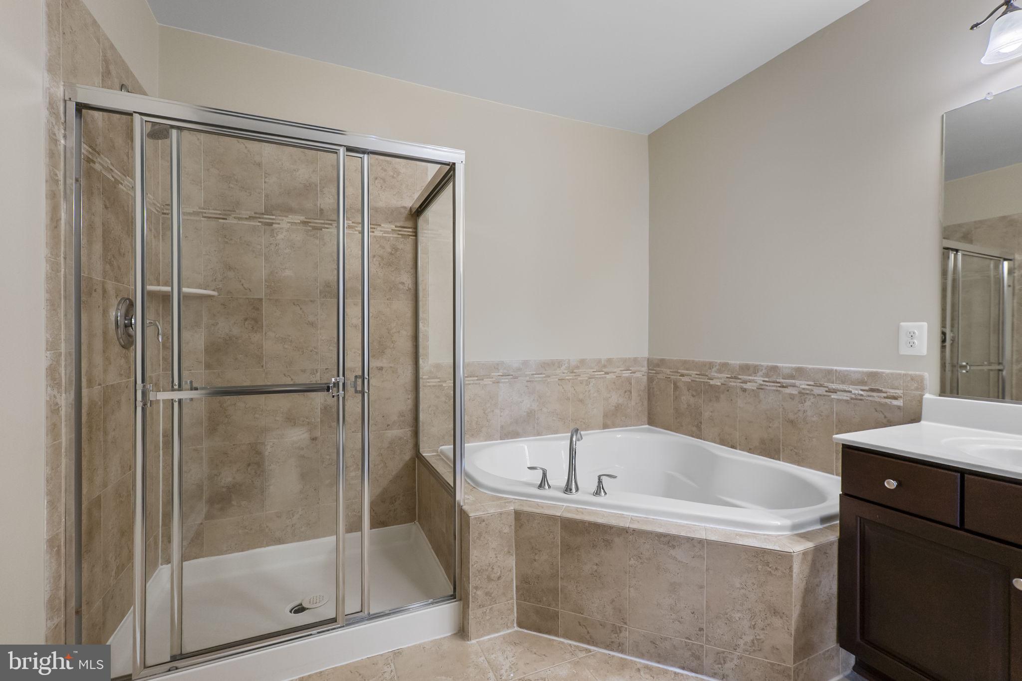 ARORA HILLS - Residential
