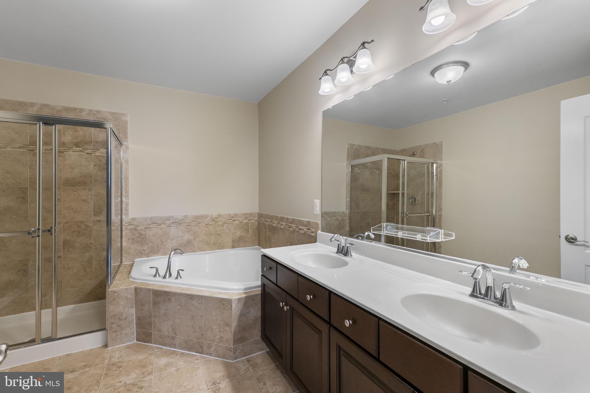 ARORA HILLS - Residential