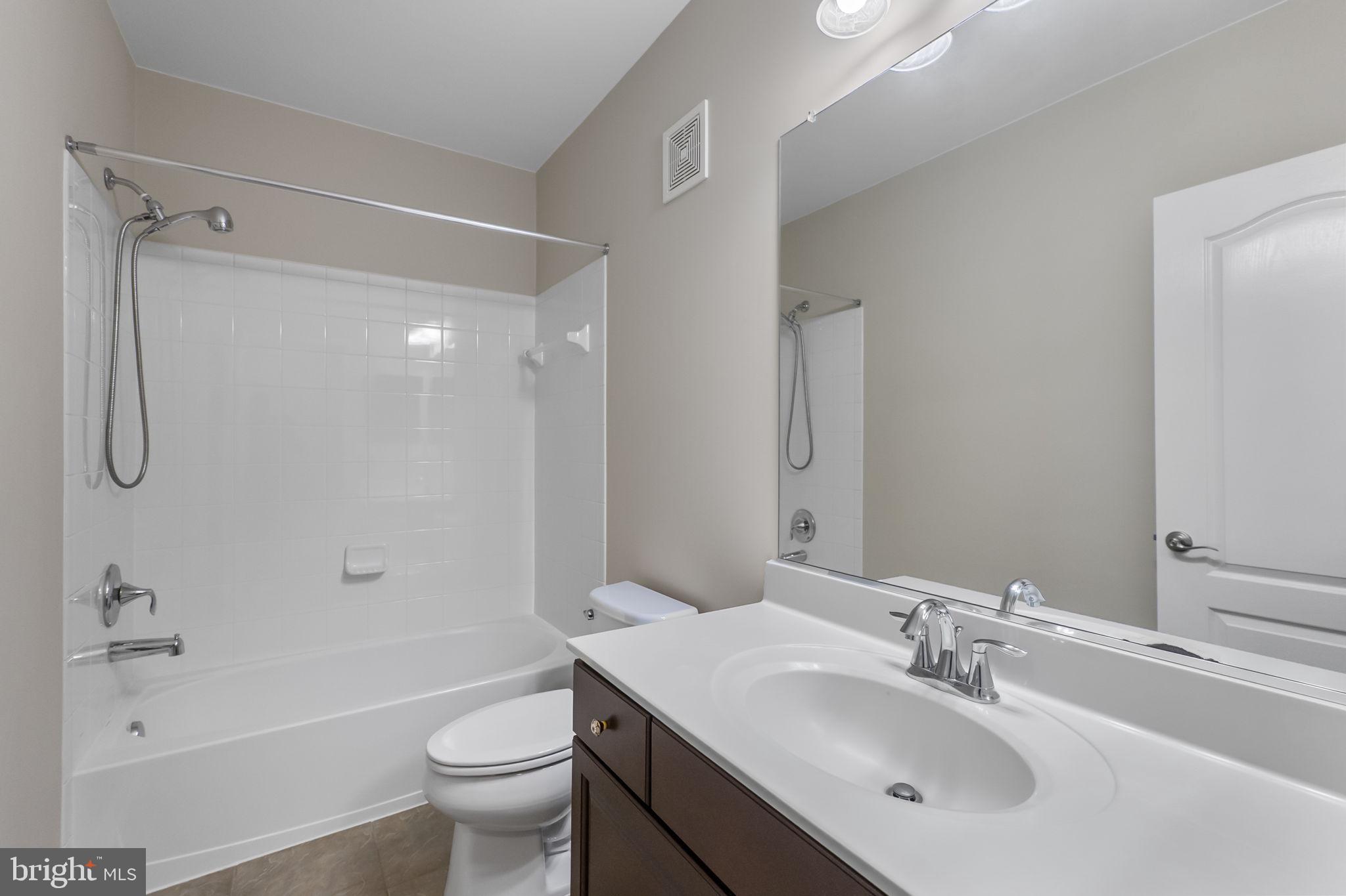 ARORA HILLS - Residential
