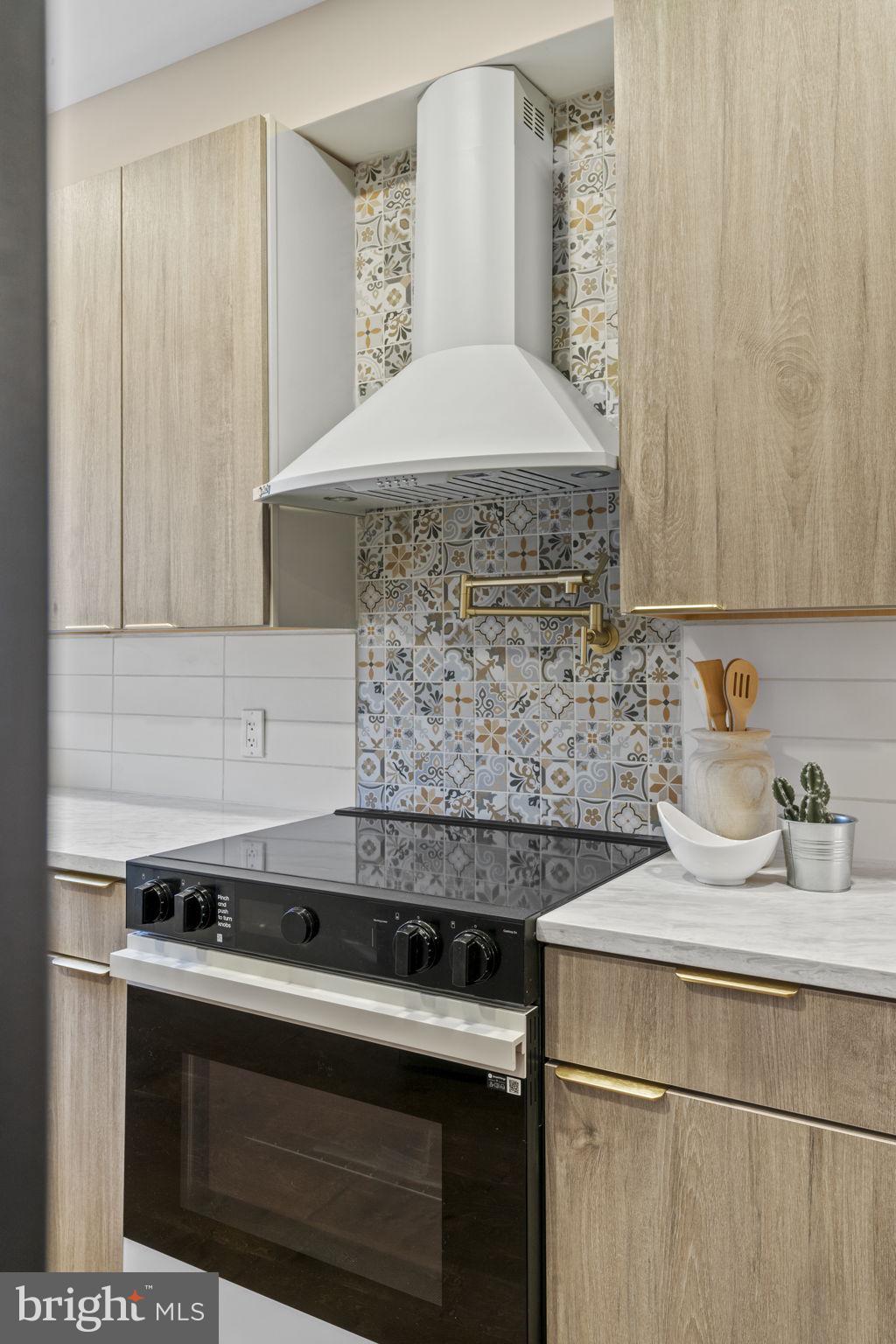 EAST PASSYUNK CROSSING - Residential