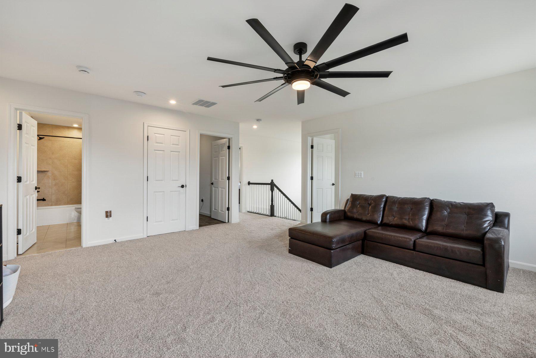 SOUTHERN HILLS - Residential