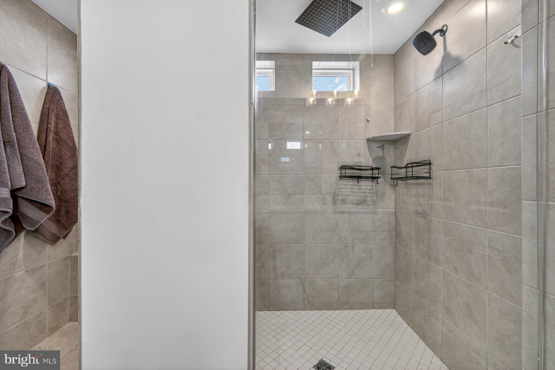 SOUTHERN HILLS - Residential