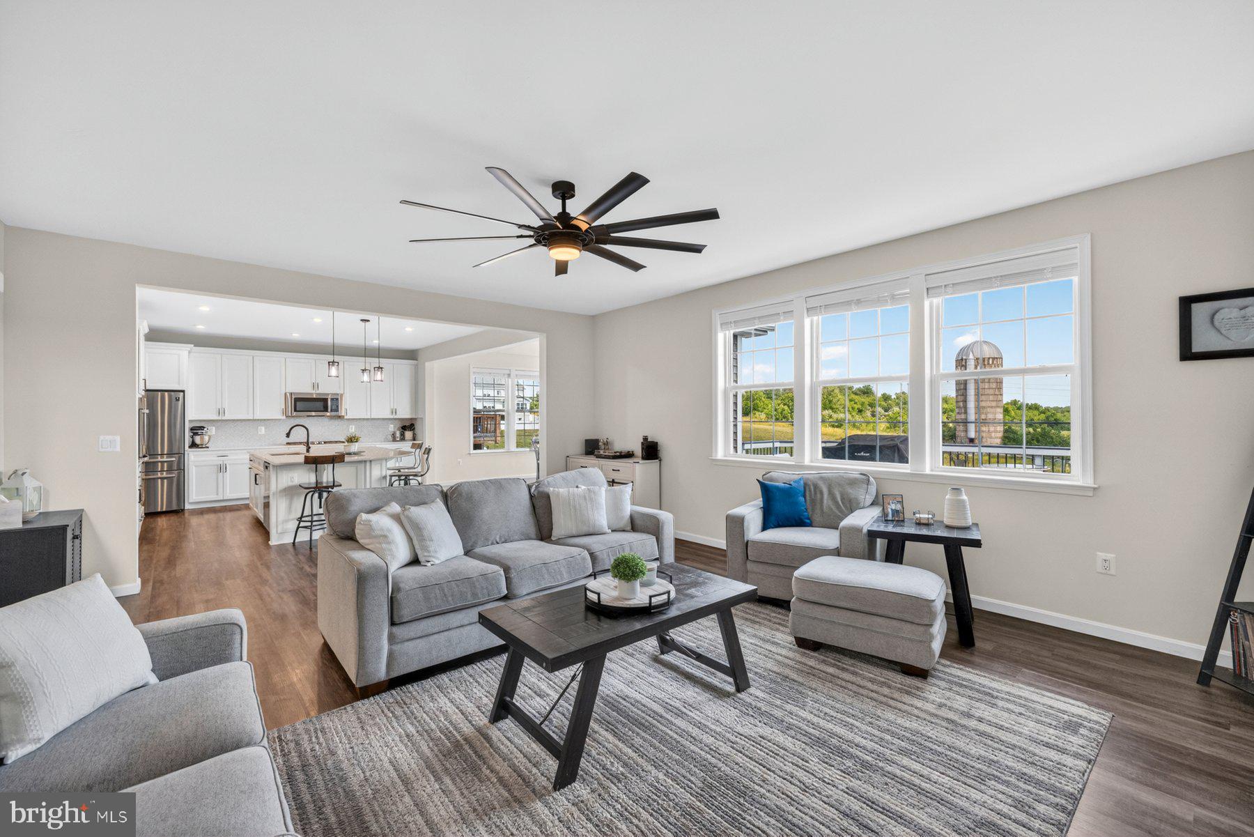 SOUTHERN HILLS - Residential