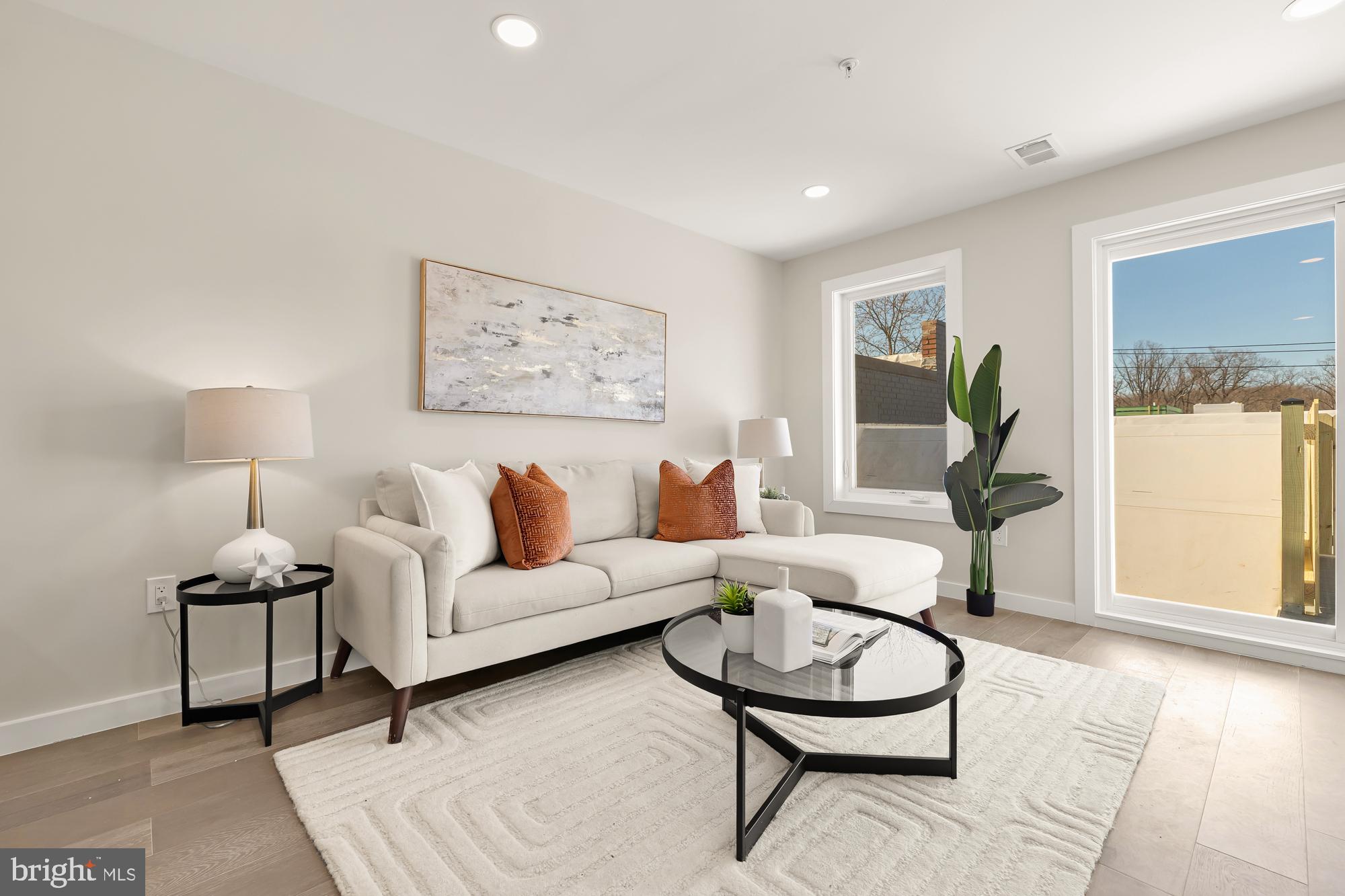 GLOVER PARK - Residential