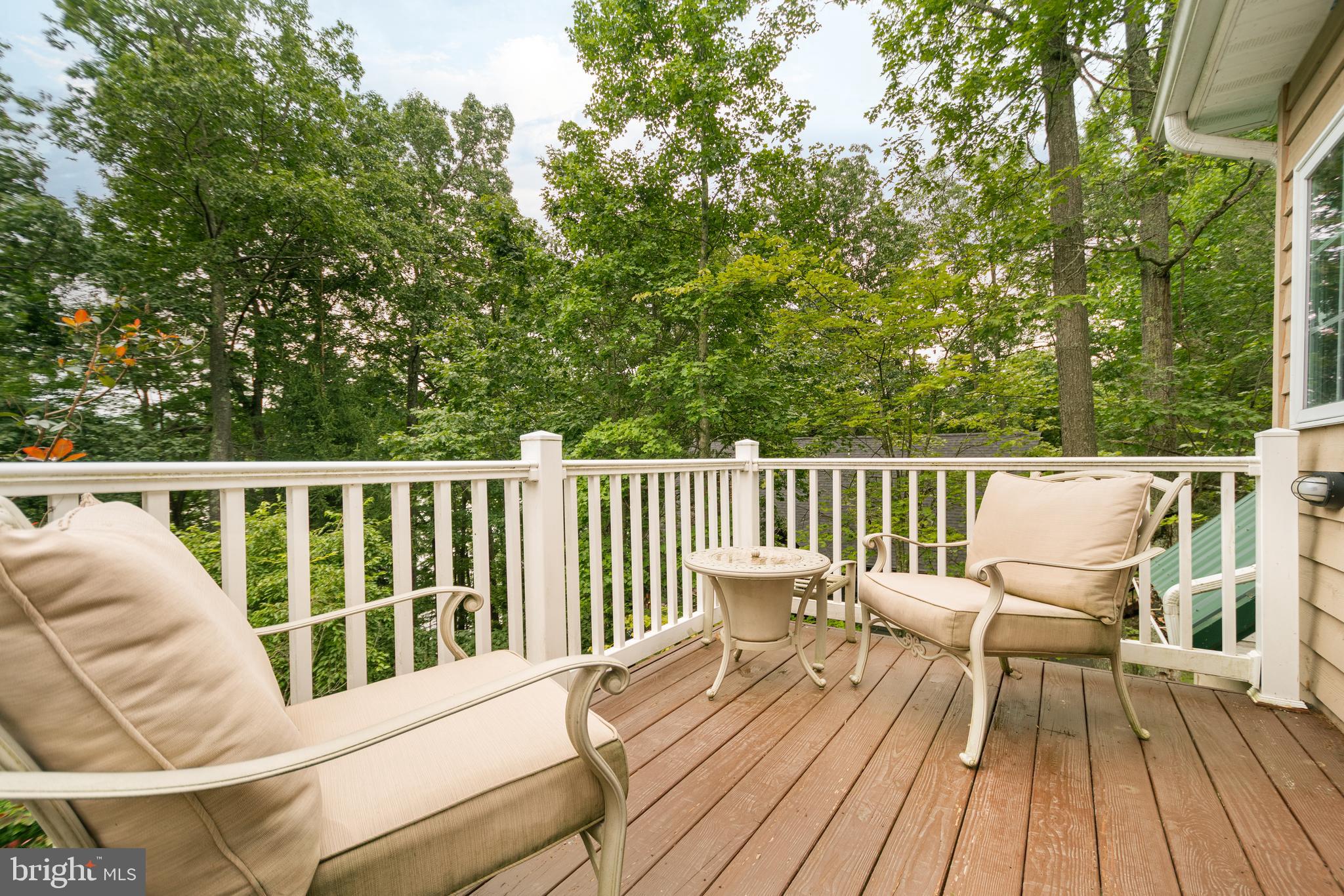 SHINGLE CAMP TERRACE - Residential