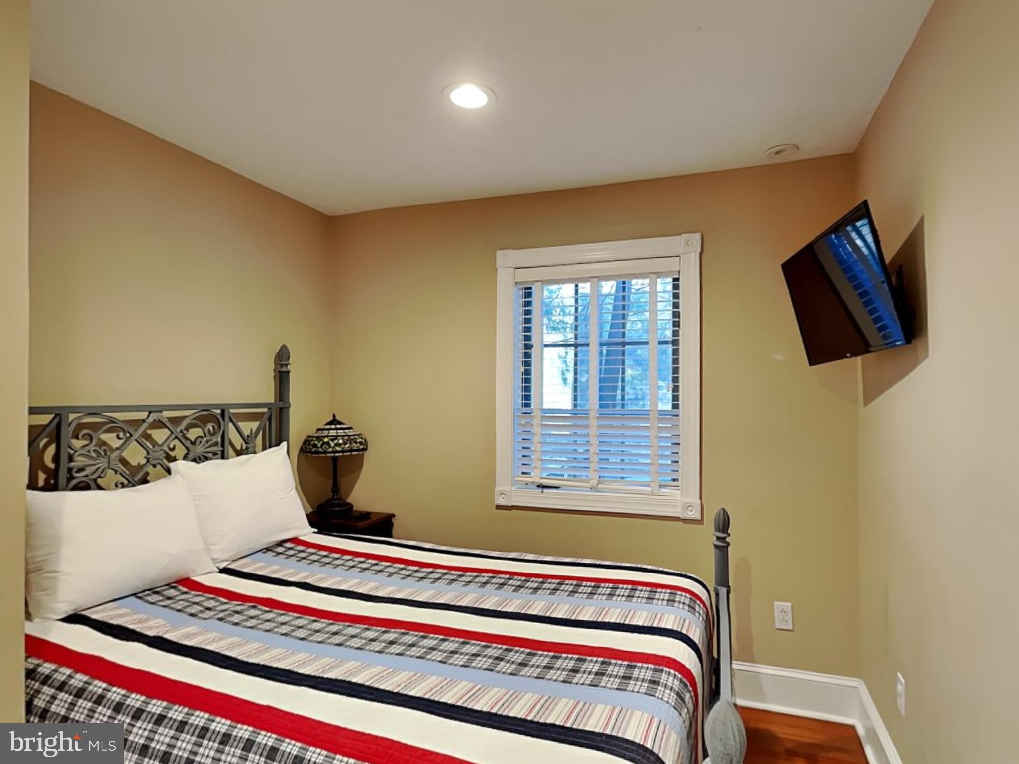 SHINGLE CAMP TERRACE - Residential